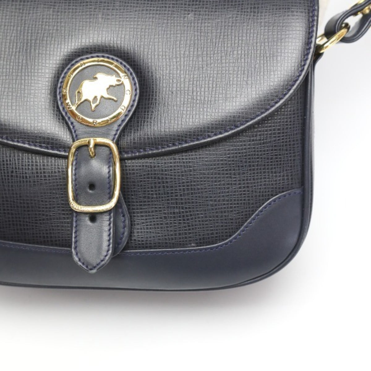 Hunting World Navy Shoulder Bag (Pre-Owned)