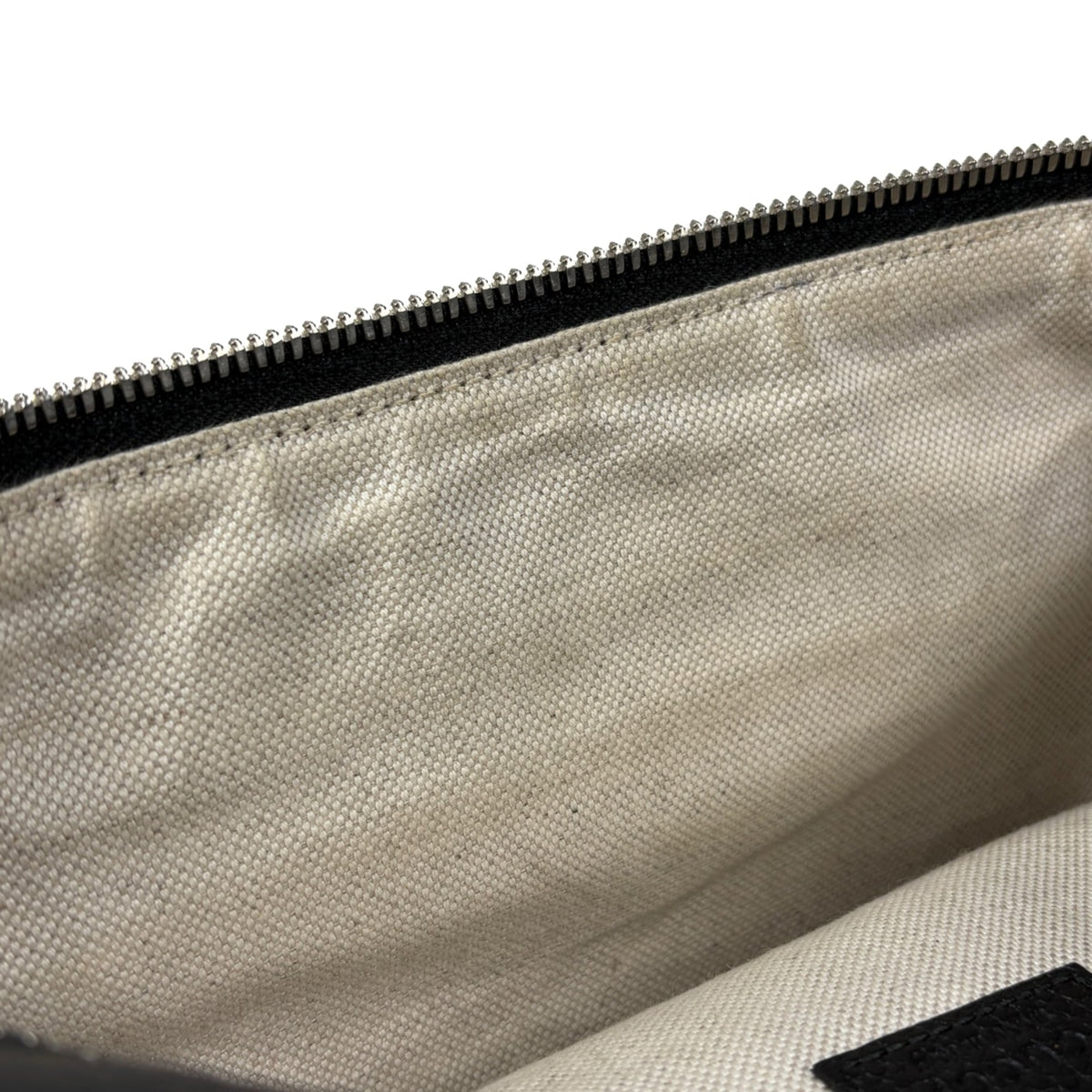 Gucci Black Leather Sling Bag (Pre-Owned)