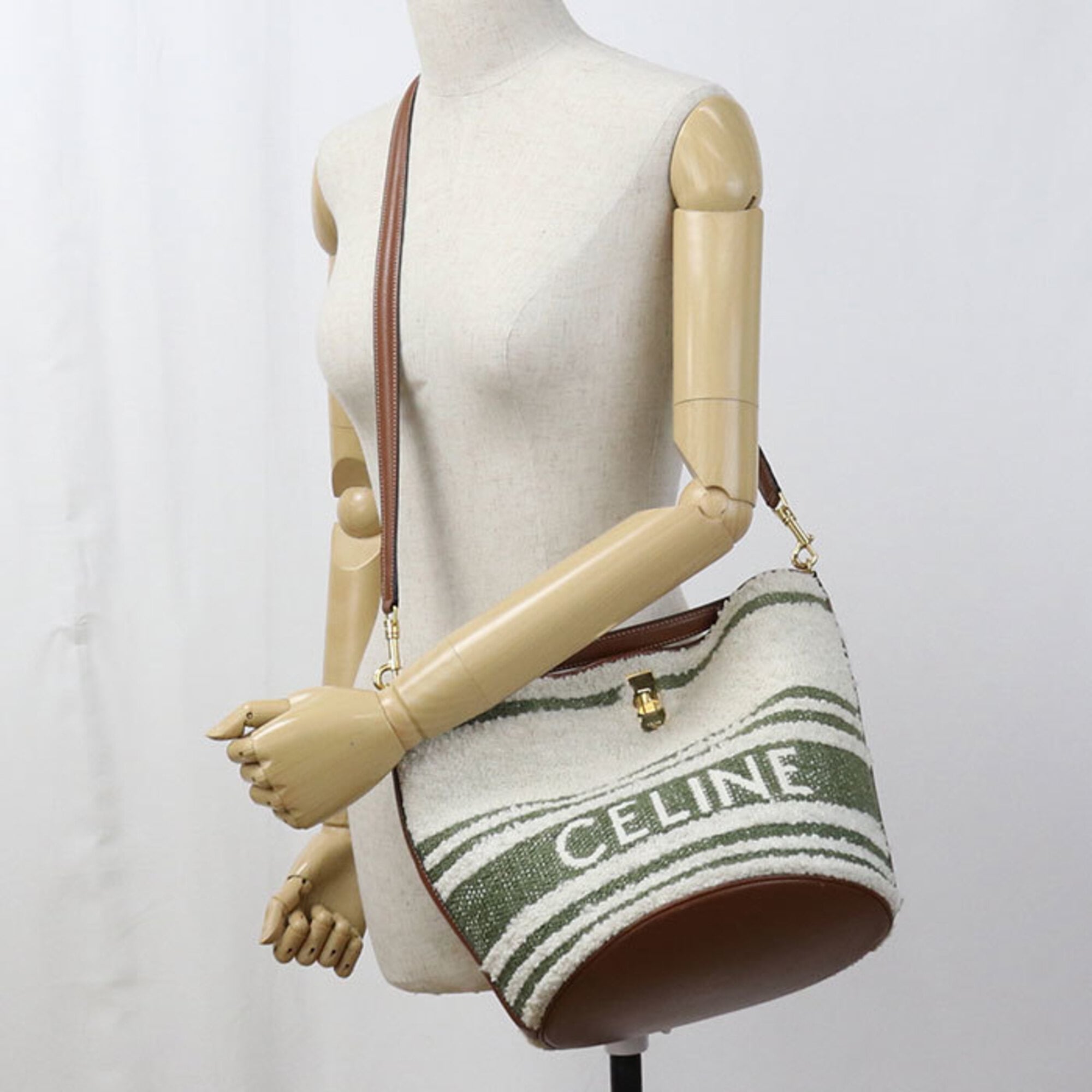 Celine White Pile Fabric Handbag (Pre-Owned)
