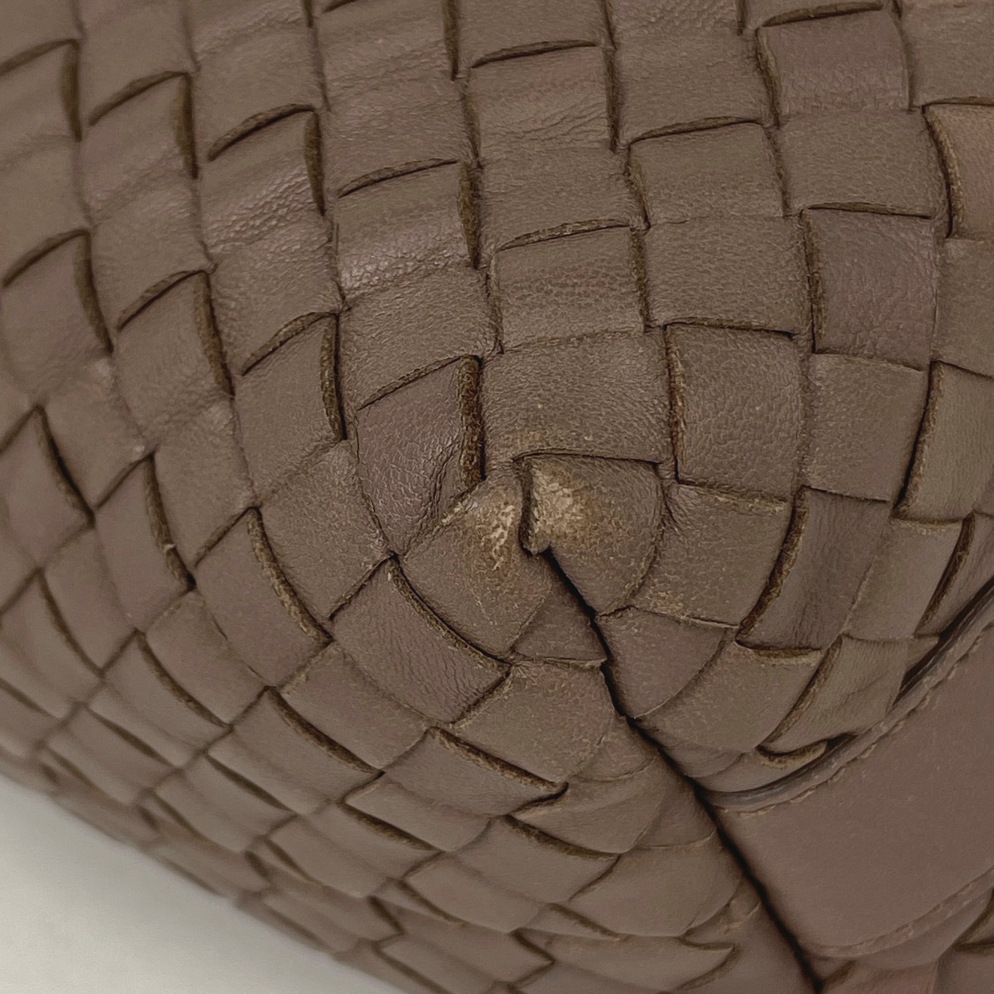 Bottega Veneta Intrecciato Brown Leather Handbag (Pre-Owned)