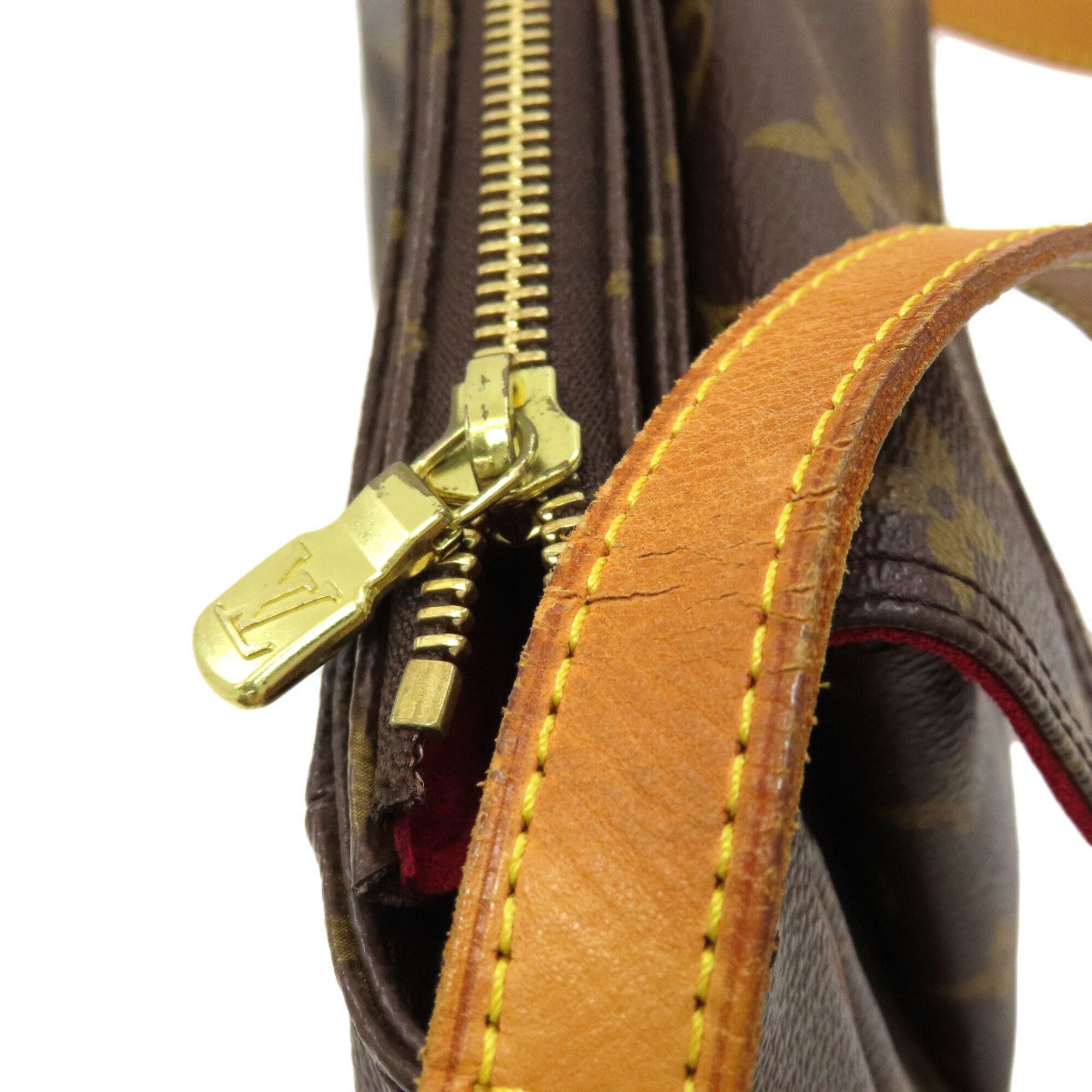 Louis Vuitton Monogram Monogram Shoulder Bag (Pre-Owned)