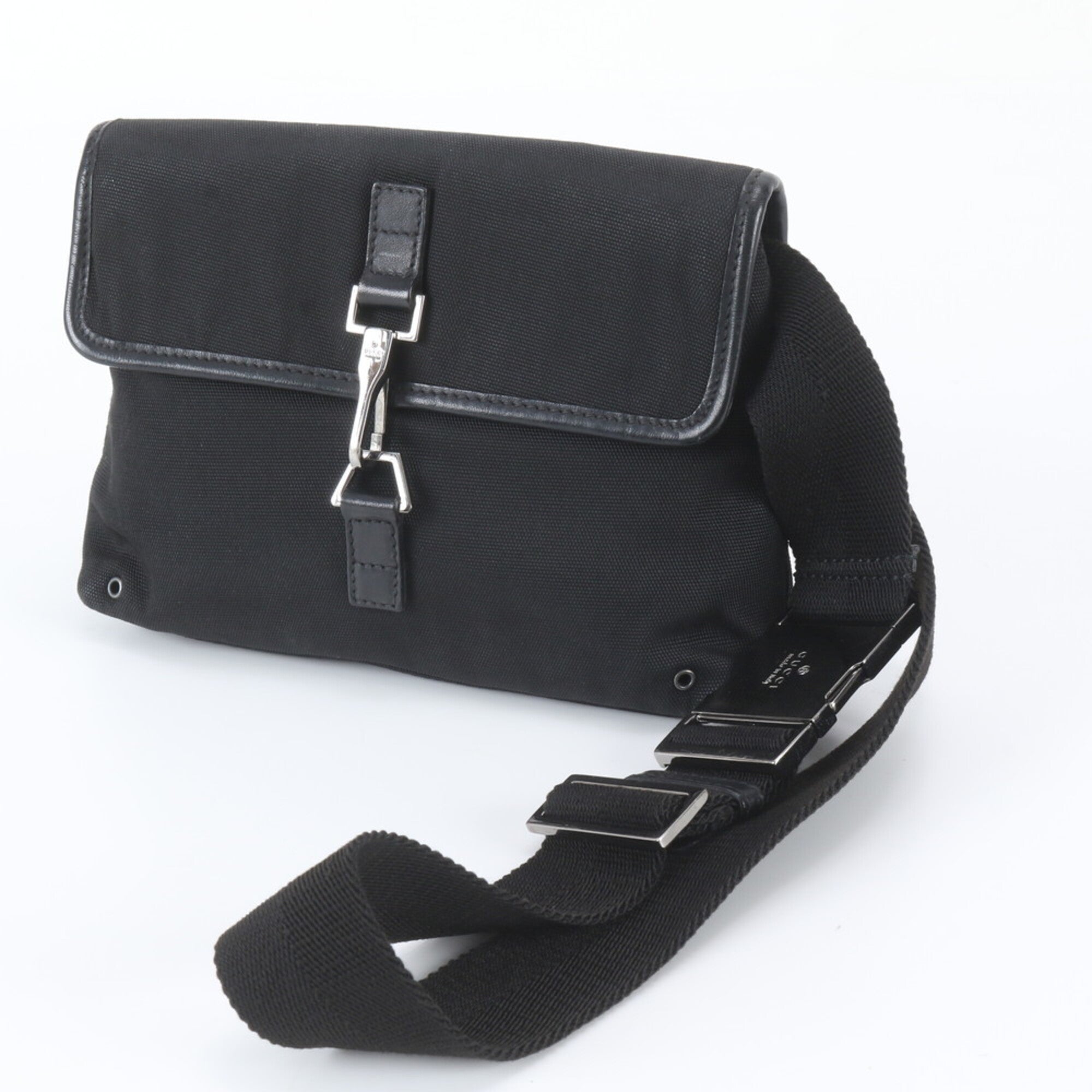 Gucci Black Leather Nylon Pouch Sling Bag (Pre-Owned)