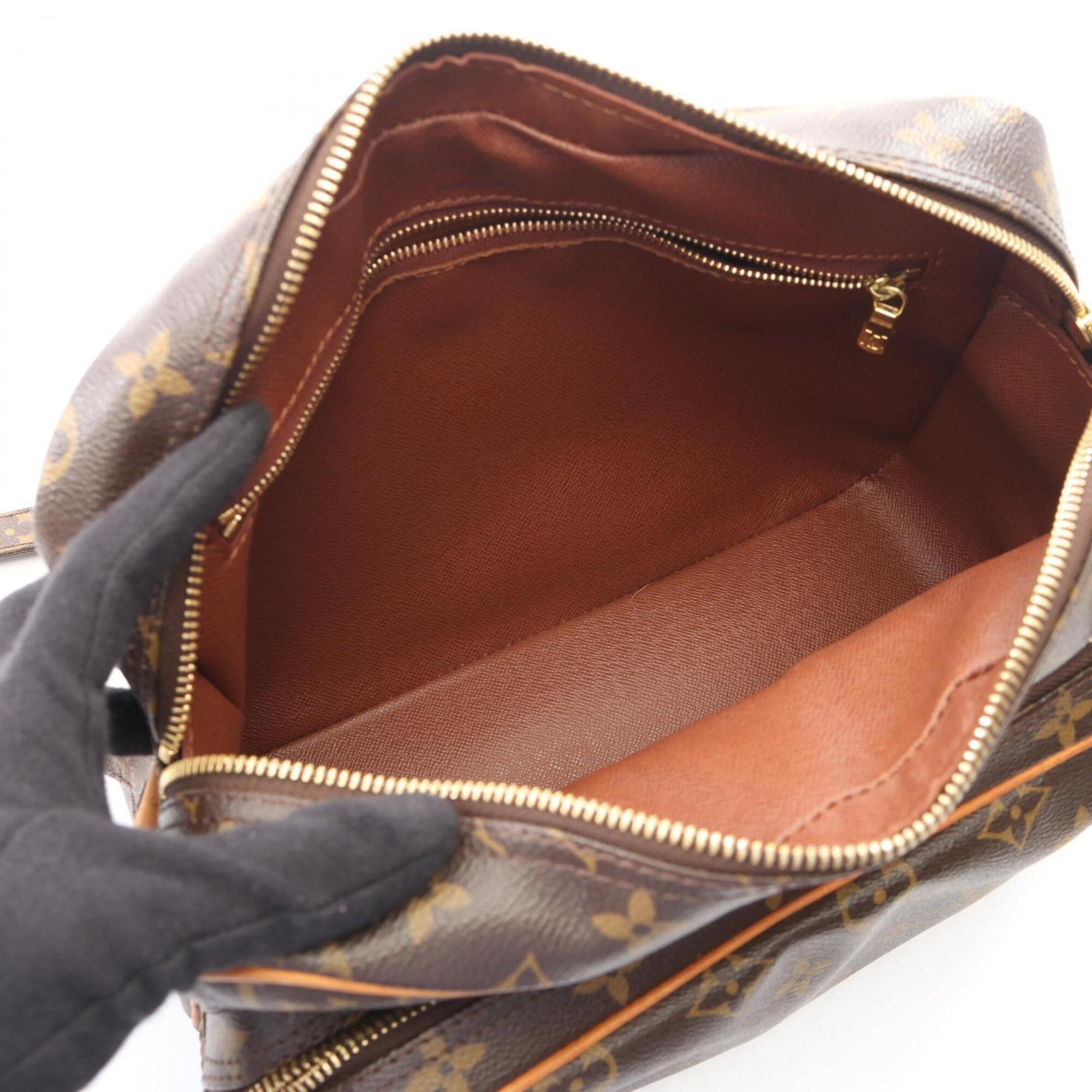 Louis Vuitton Brown Pvc Leather Handbag Shoulder Bag (Pre-Owned)