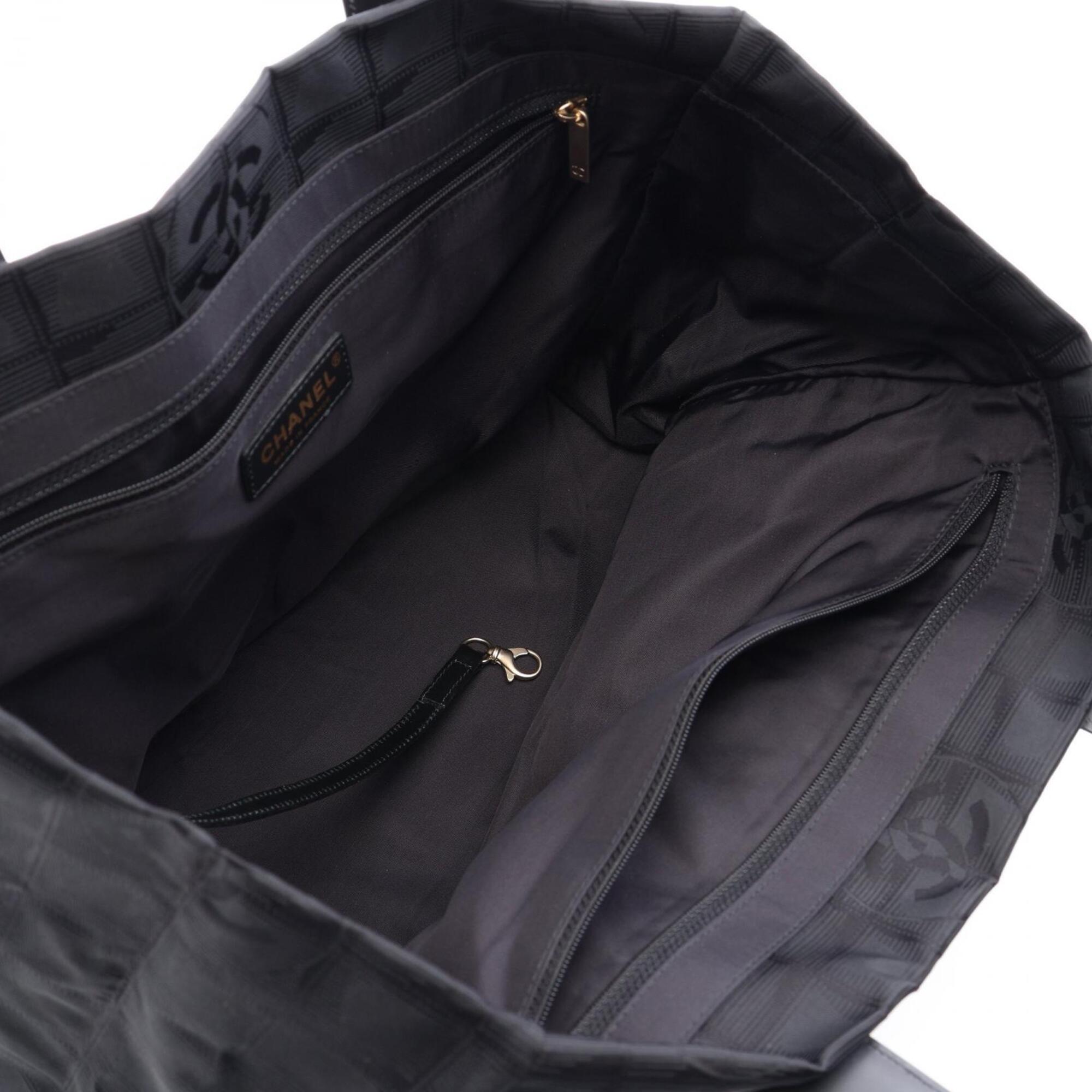 Chanel Black New Travel Line Handbag Tote Bag (Pre-Owned)