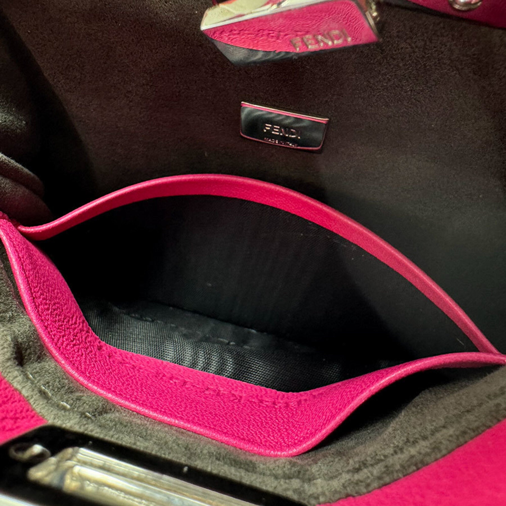 Fendi Pink Leather Shoulder Bag (Pre-Owned)