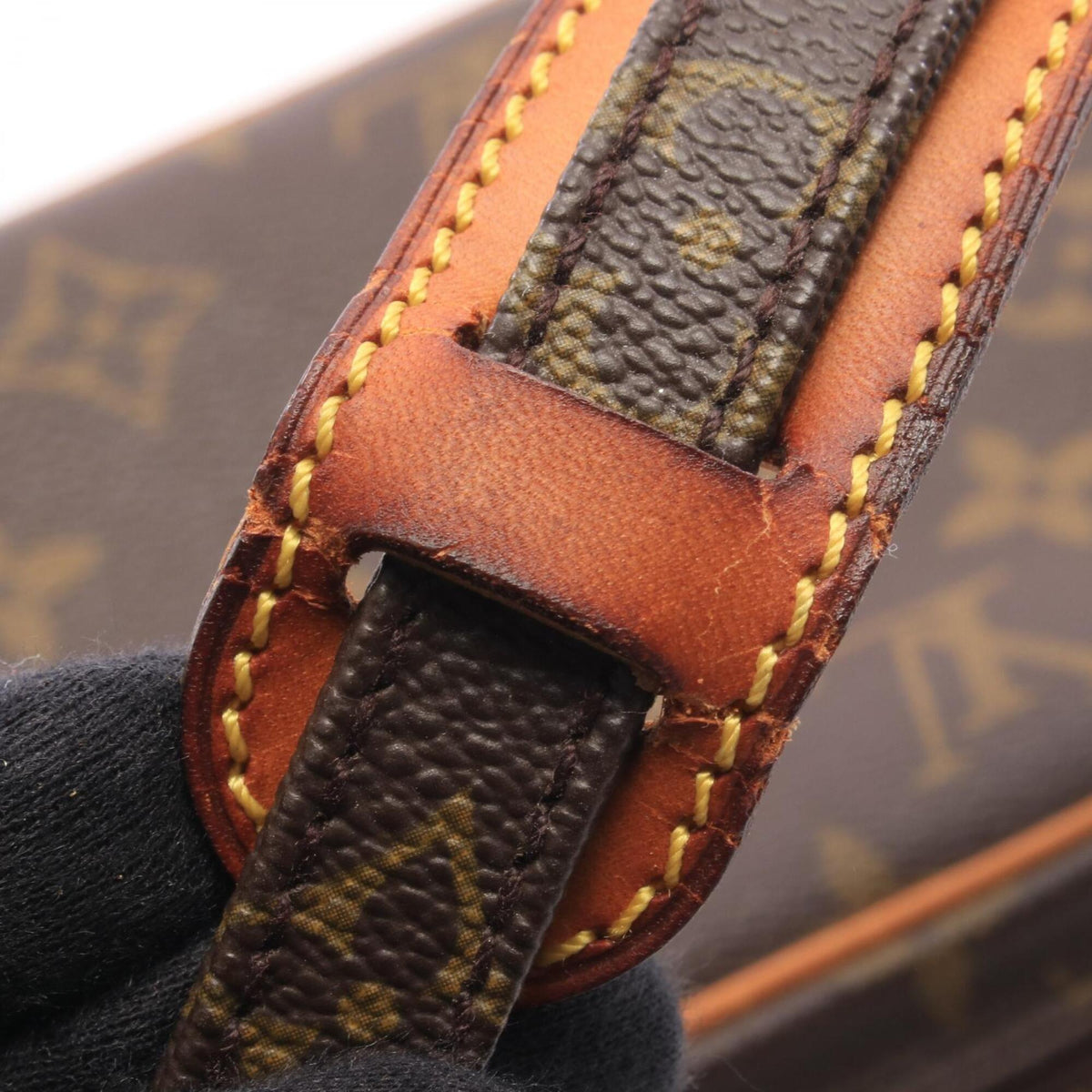 Louis Vuitton Brown Pvc Leather Handbag Shoulder Bag (Pre-Owned)