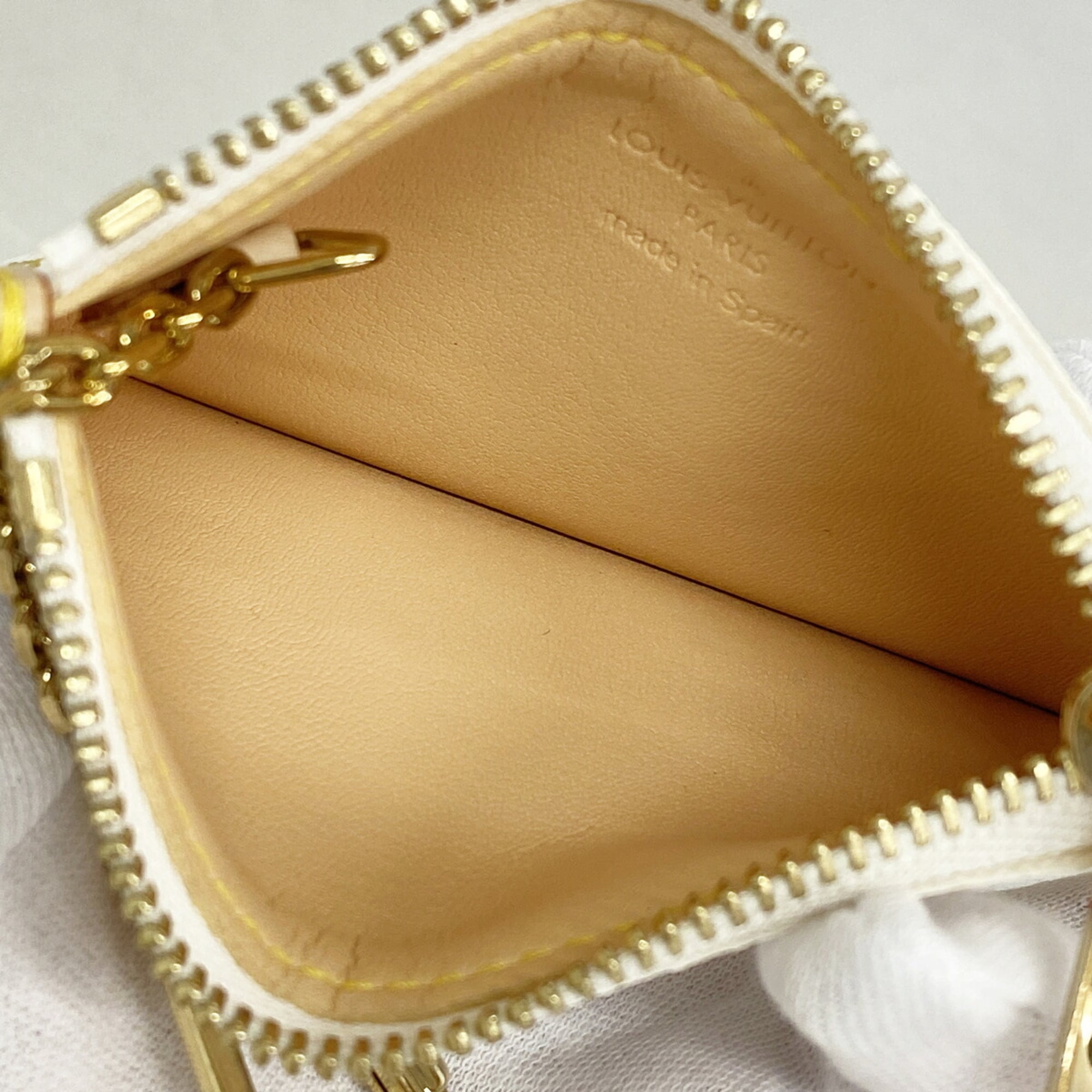 Louis Vuitton Blanc Coin Purse/Coin Case (Pre-Owned)