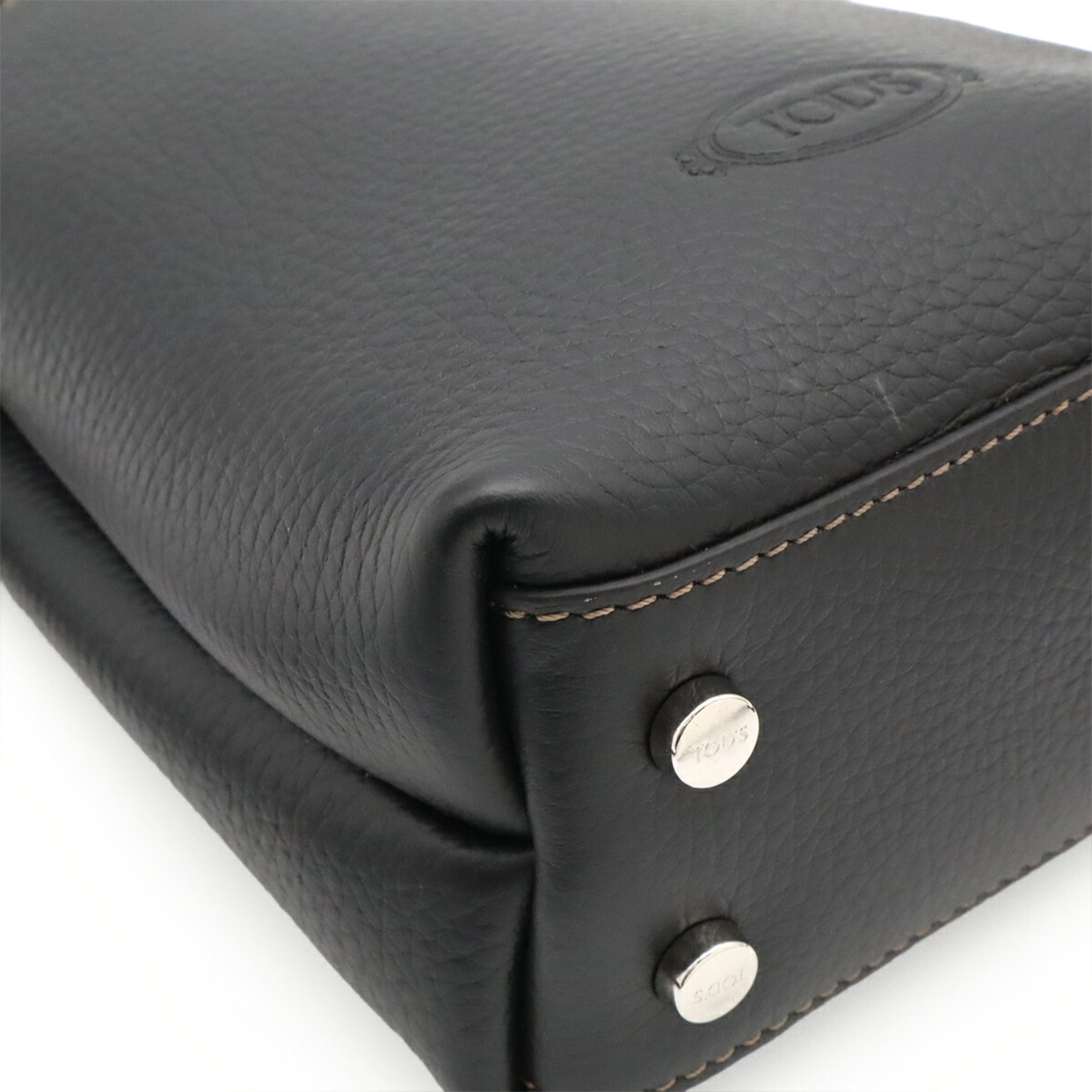 Tod's Black Leather Handbag Shoulder Bag (Pre-Owned)