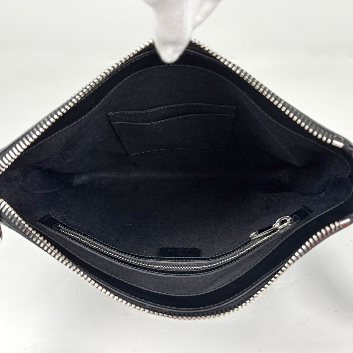 Gucci Sherry Line Black Coated Canvas Leather Shoulder Bag (Pre-Owned)