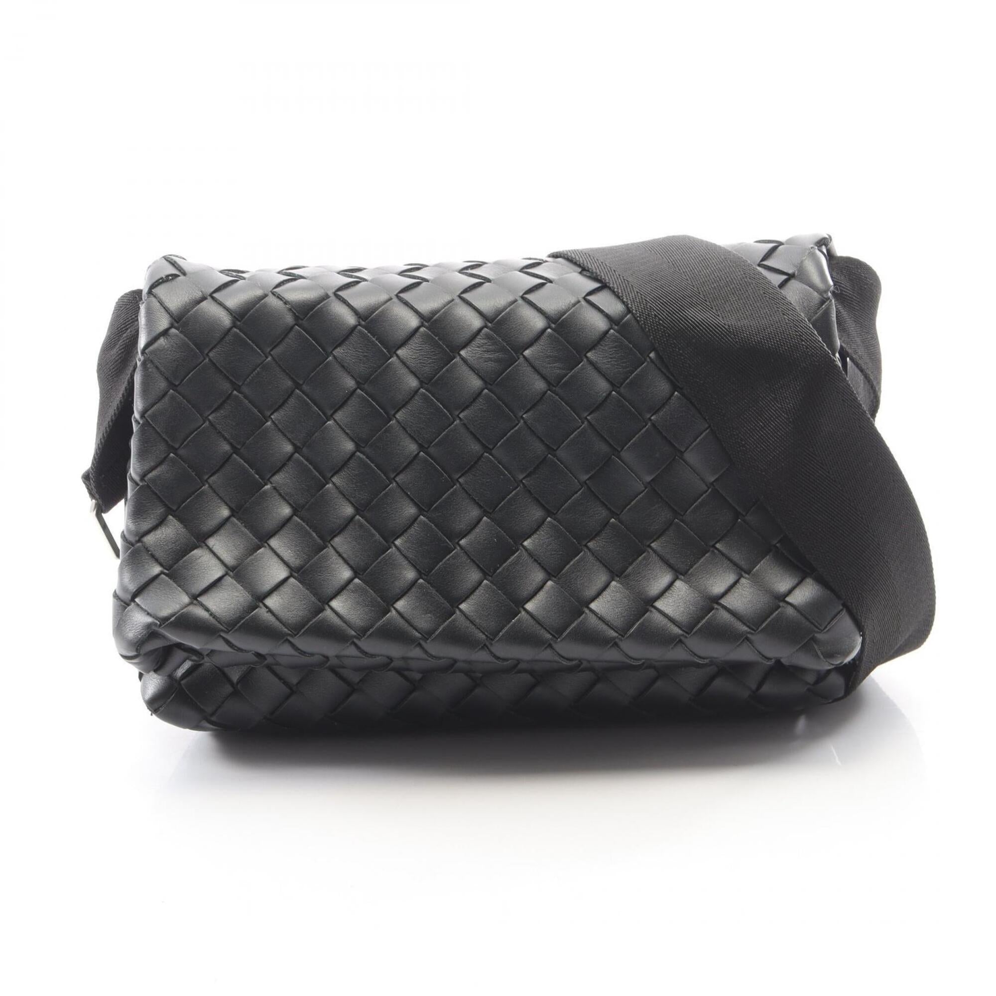 Bottega Veneta Black Leather Handbag Shoulder Bag (Pre-Owned)