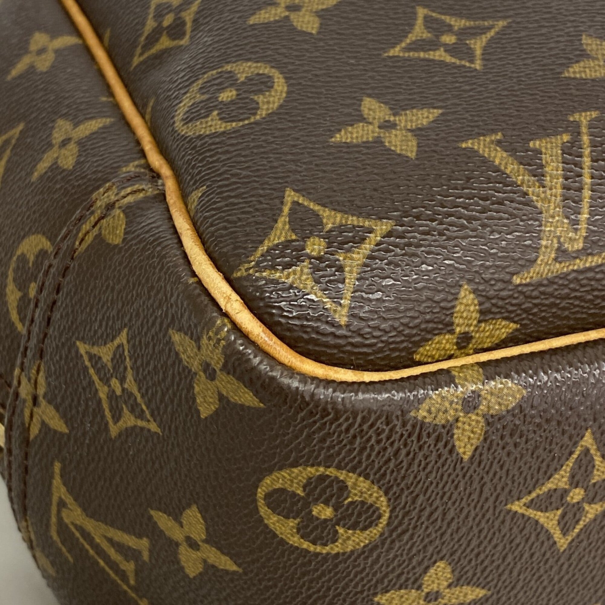 Louis Vuitton Brown Handbag (Pre-Owned)