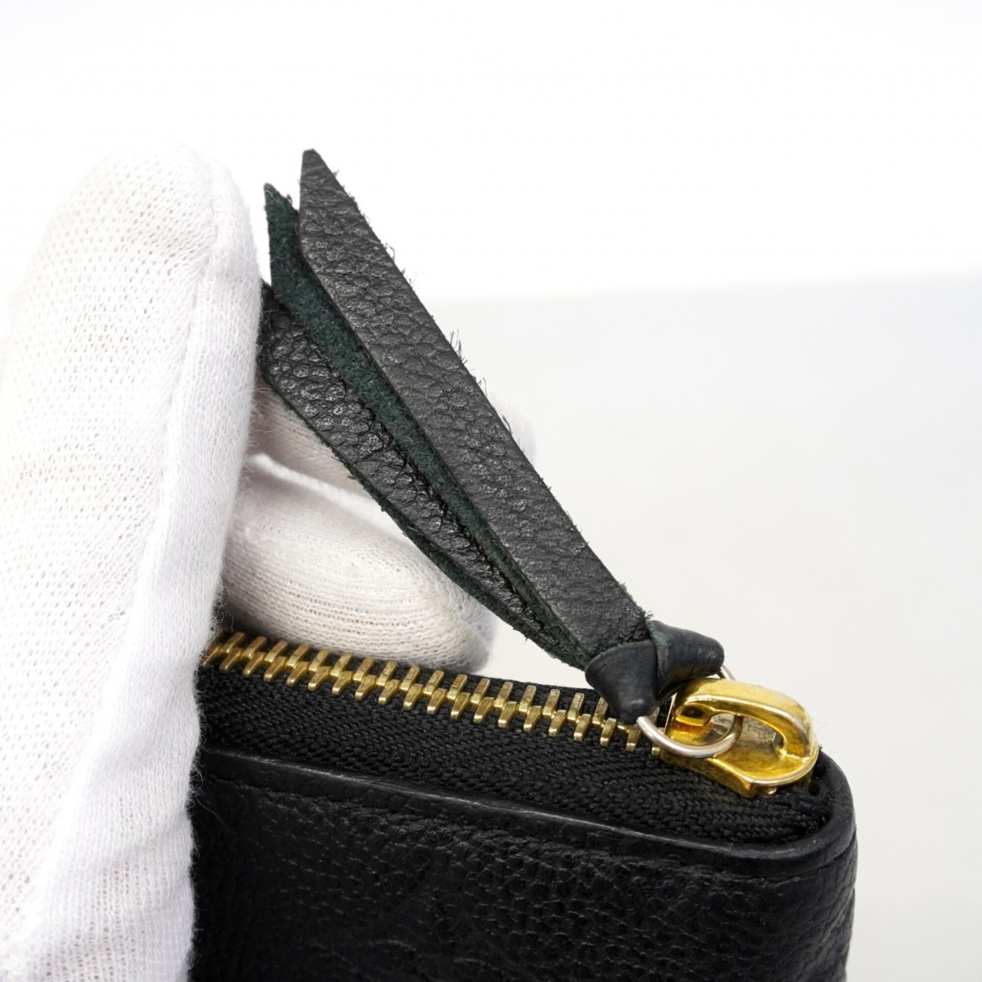 Louis Vuitton Noir Long Wallet (Bi-Fold) (Pre-Owned)