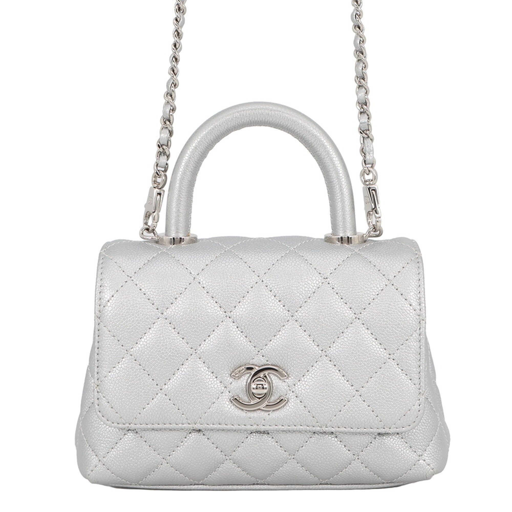 Chanel Matelasse Silver Grained Calfskin Handbag (Pre-Owned)