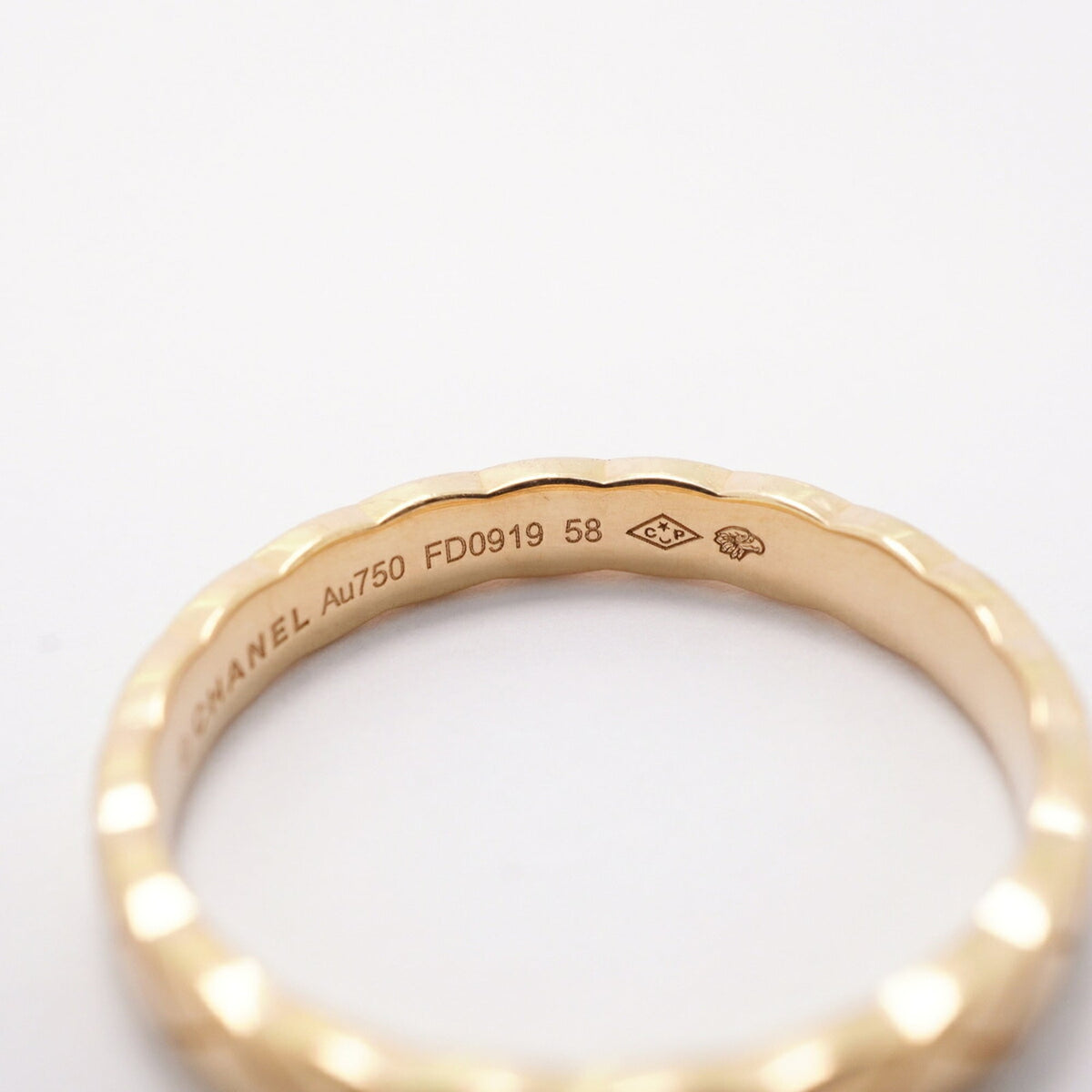 Chanel Yellow Gold (18K) Band Ring (Pre-Owned)