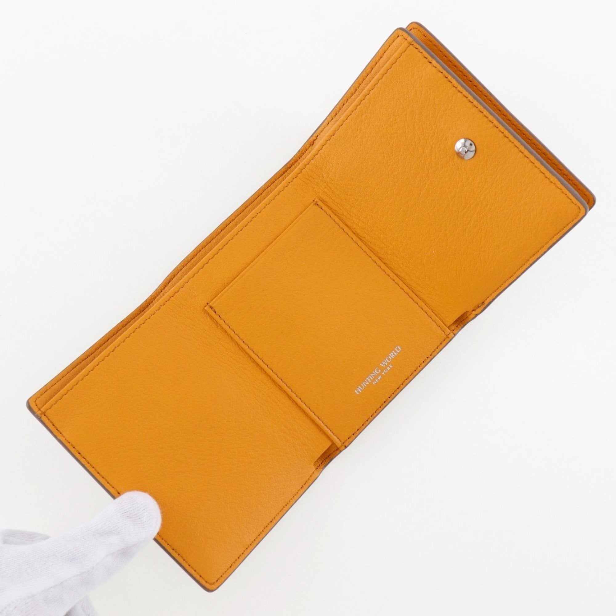 Hunting World Brown Orange Leather Wallet (Tri-Fold) (Pre-Owned)
