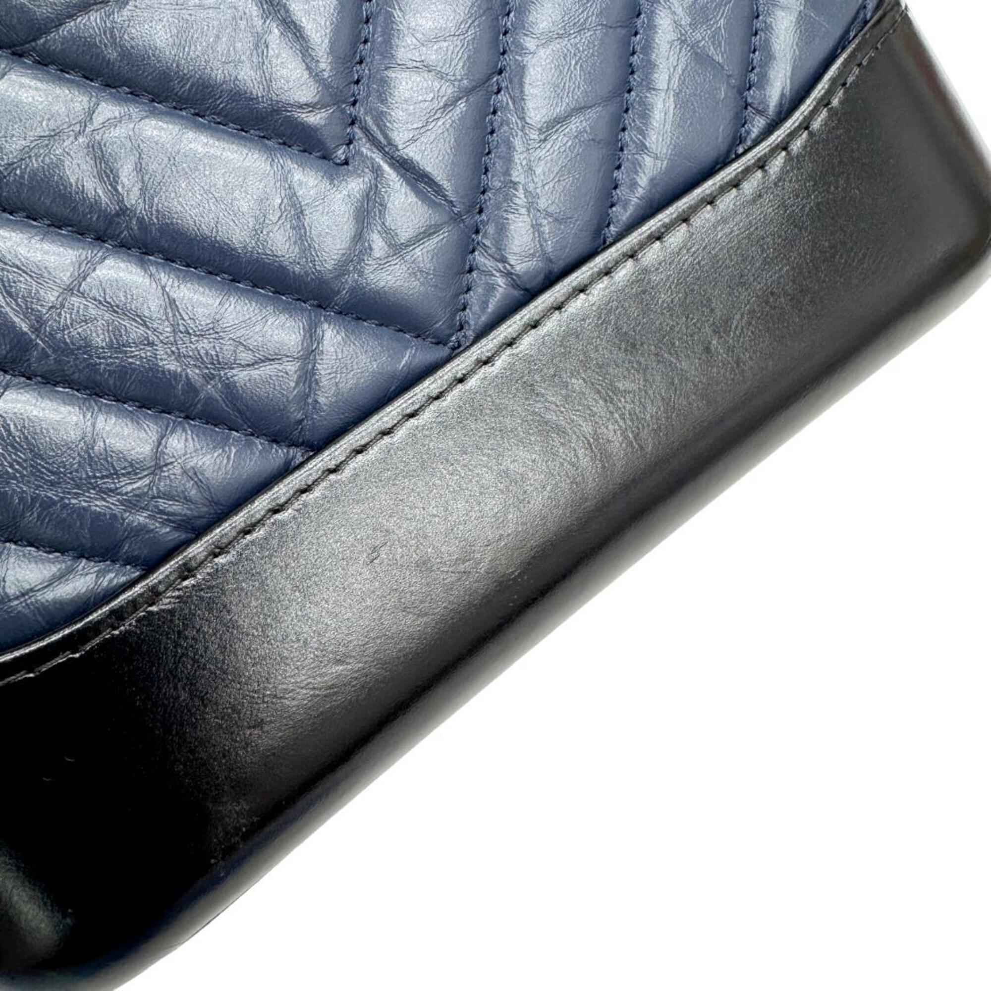 Chanel Black Navy Leather Shoulder Bag (Pre-Owned)