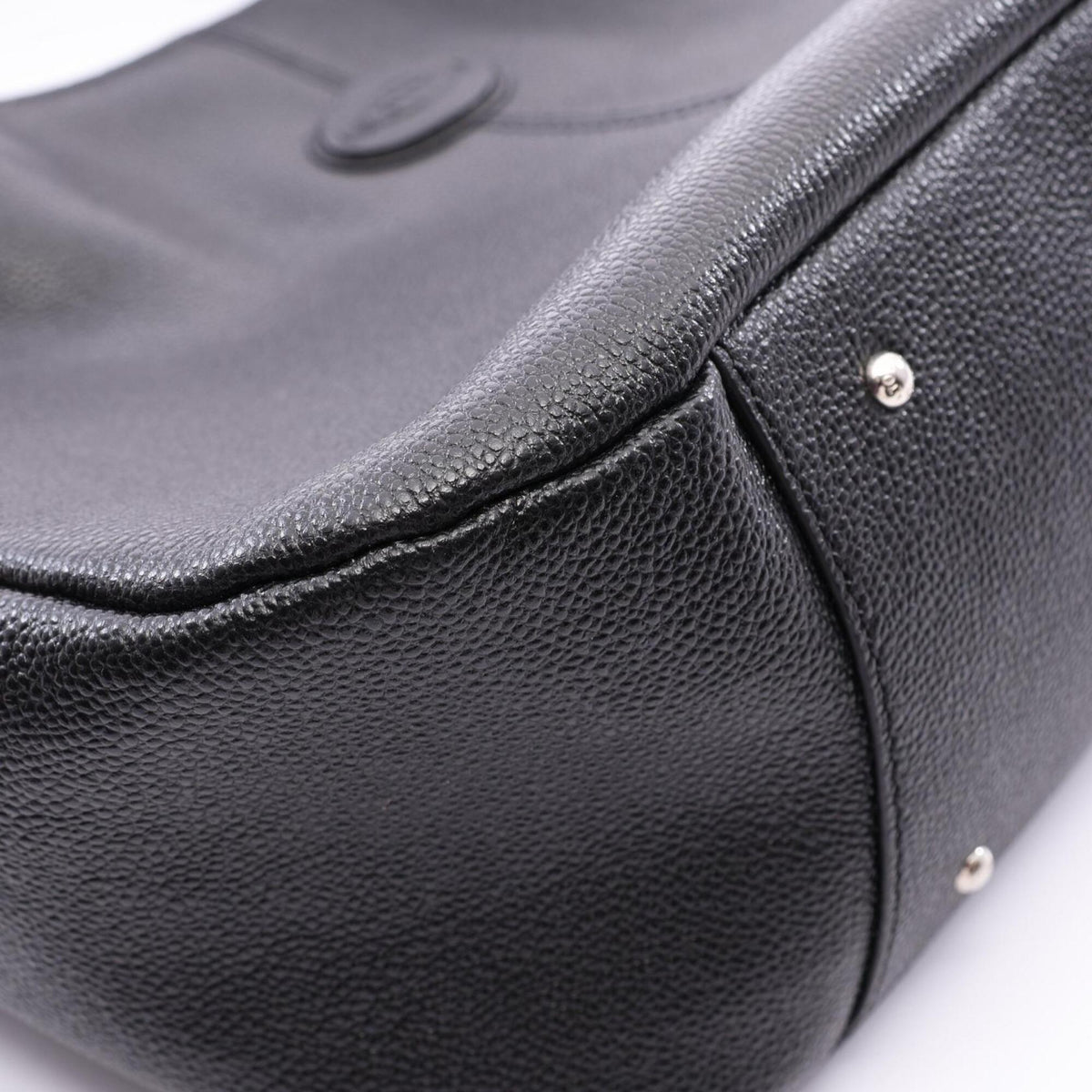 Tod's Black Leather Handbag Tote Bag (Pre-Owned)