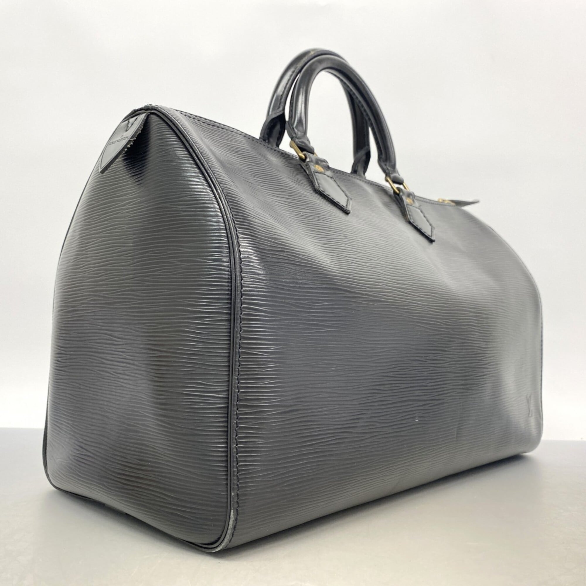Louis Vuitton Noir Handbag (Pre-Owned)