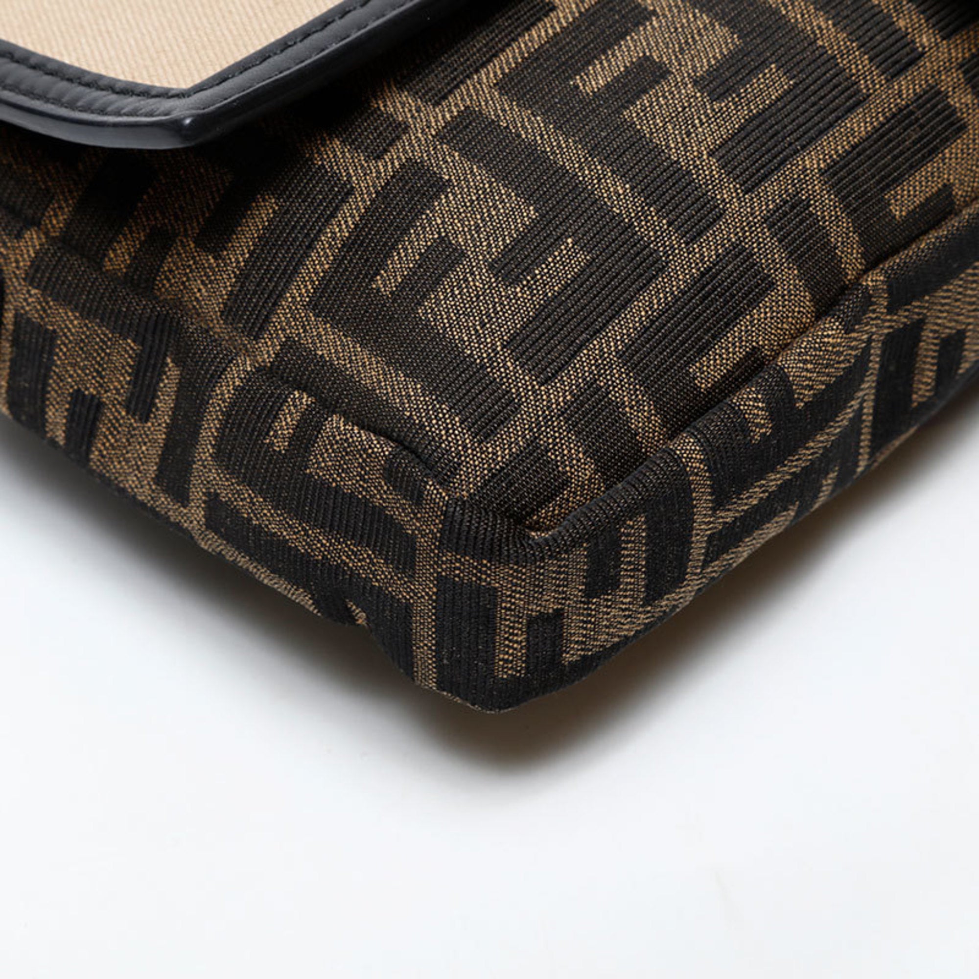 Fendi Zucca Brown Shoulder Bag (Pre-Owned)