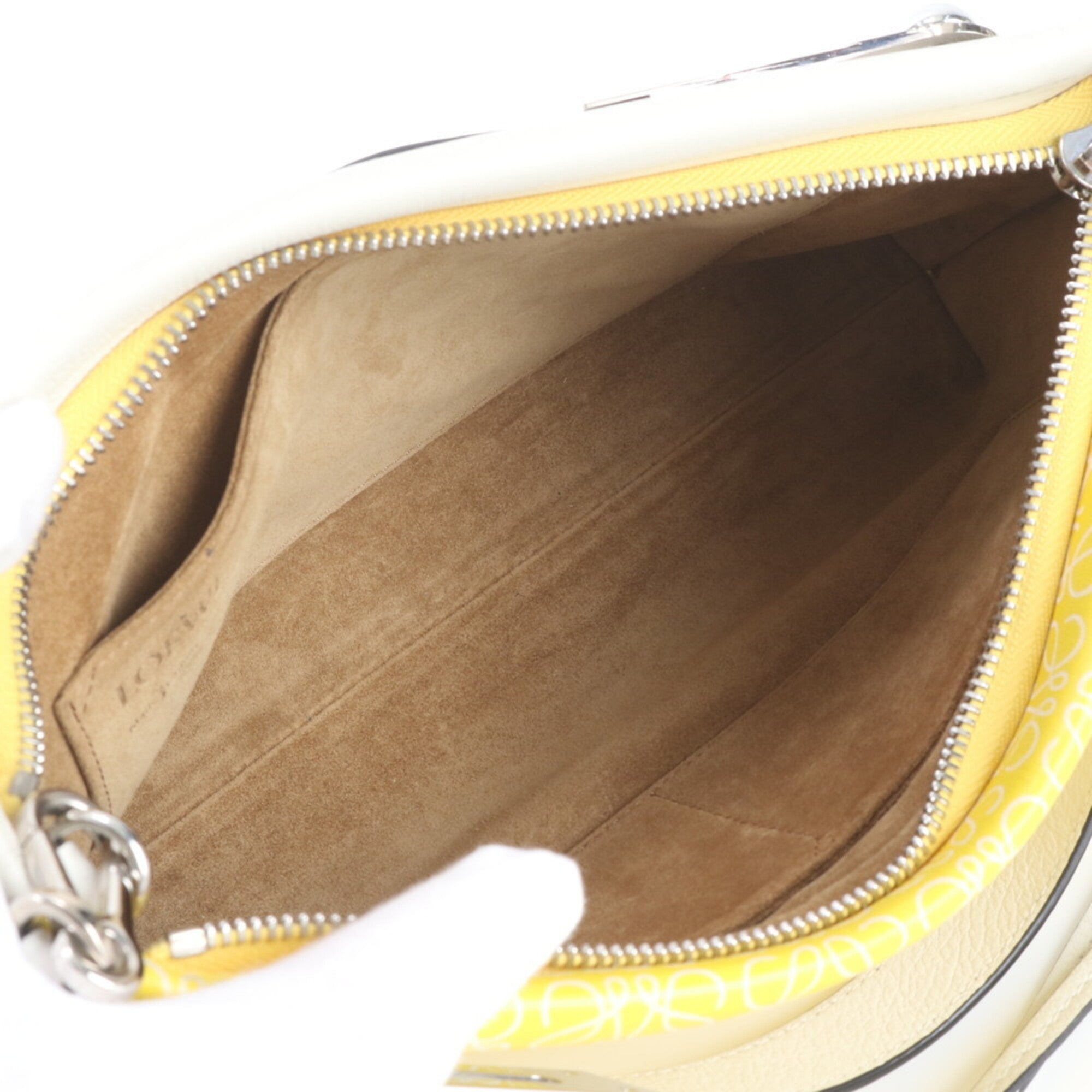 Loewe White Yellow Leather Shoulder Bag (Pre-Owned)