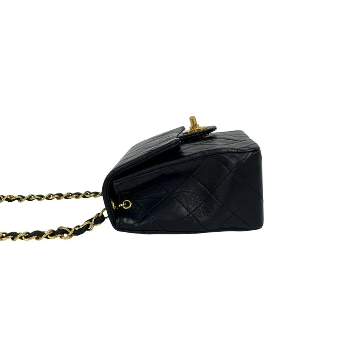 Chanel Black Leather Pochette Shoulder Bag (Pre-Owned)