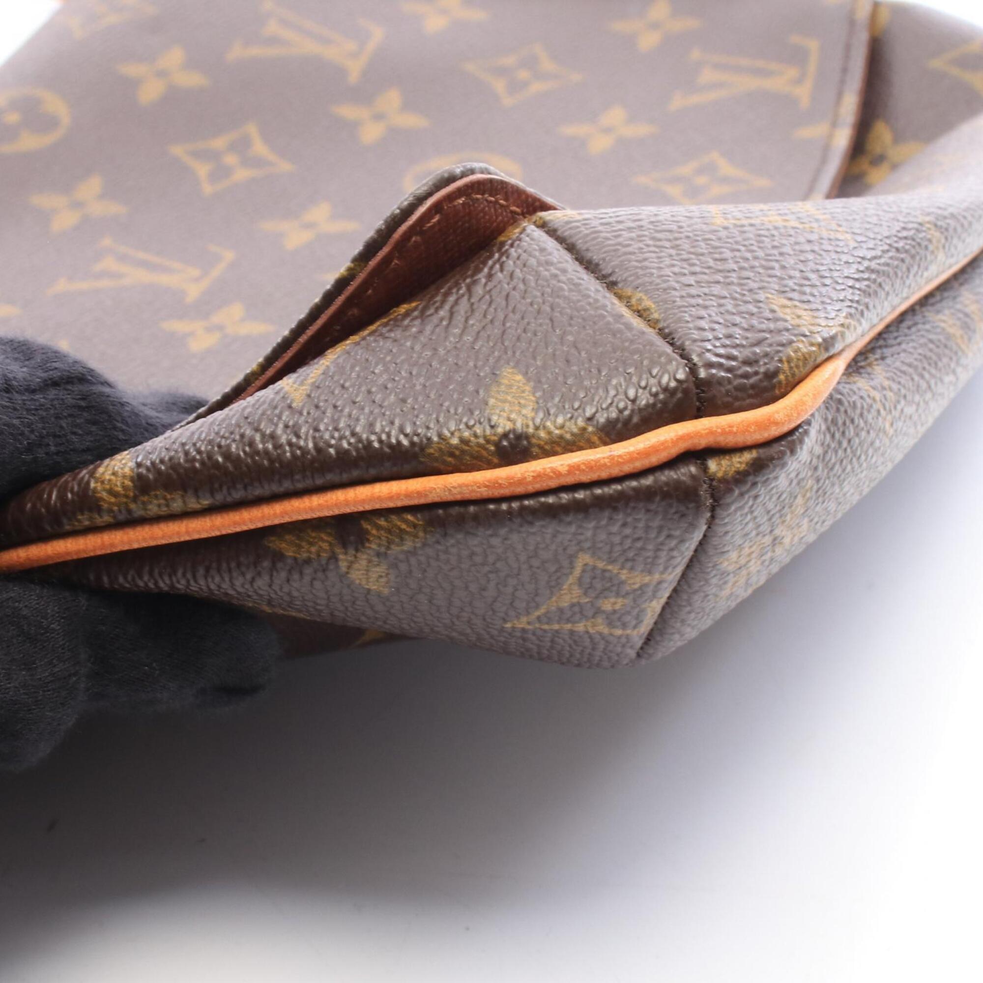 Louis Vuitton Brown Coated Canvas Leather Handbag Shoulder Bag (Pre-Owned)