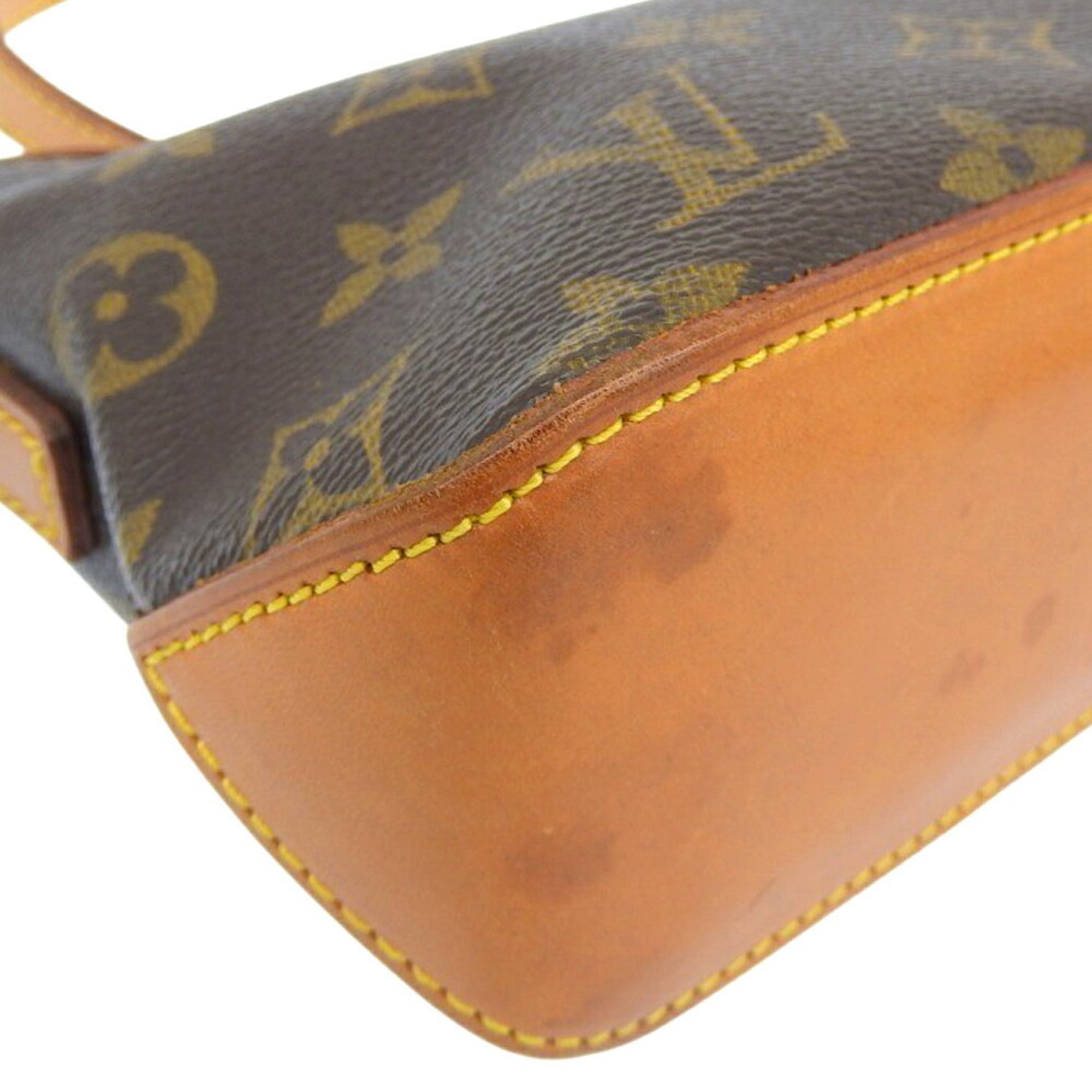 Louis Vuitton Monogram Monogram Pvc Shoulder Bag (Pre-Owned)