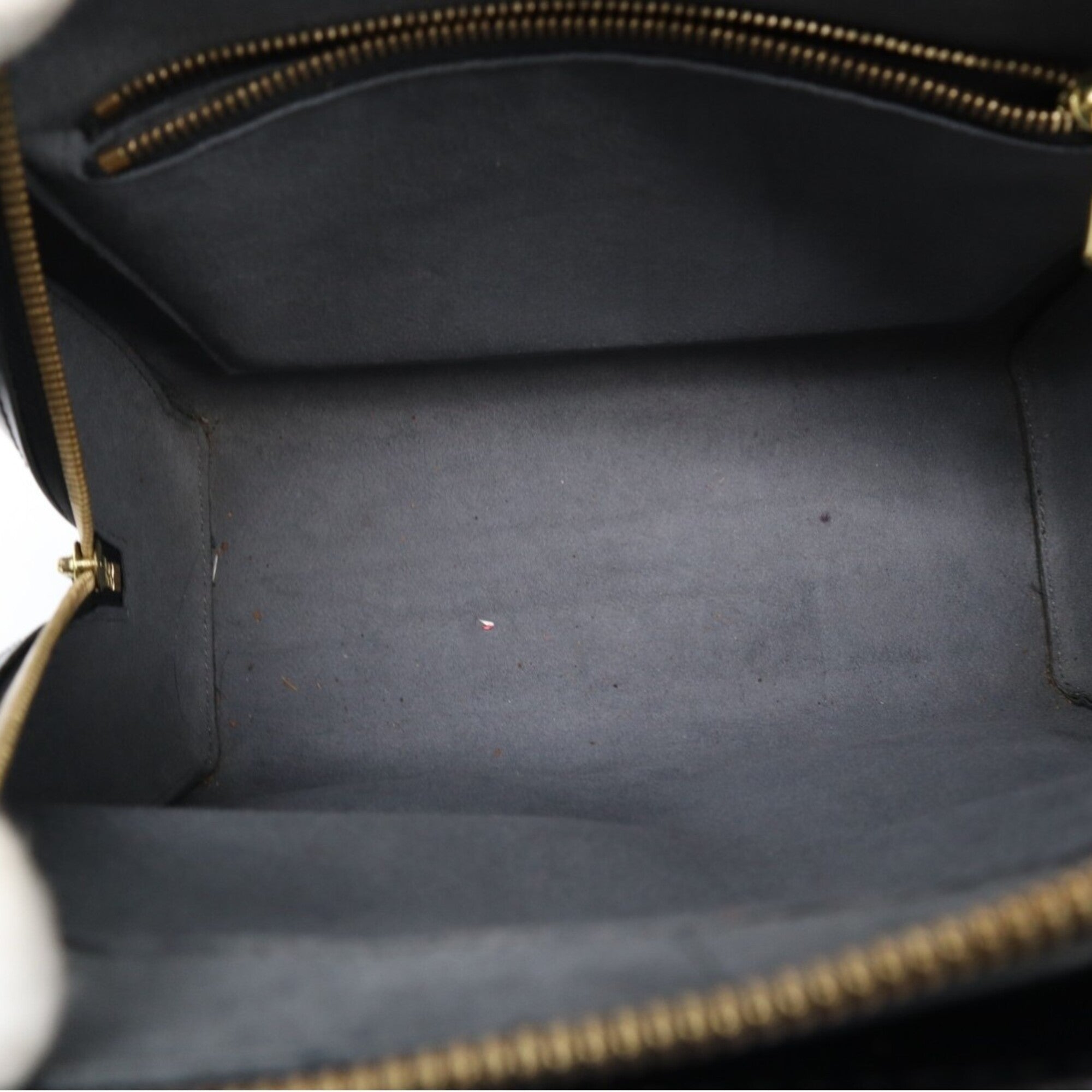 Louis Vuitton Black Leather Handbag (Pre-Owned)
