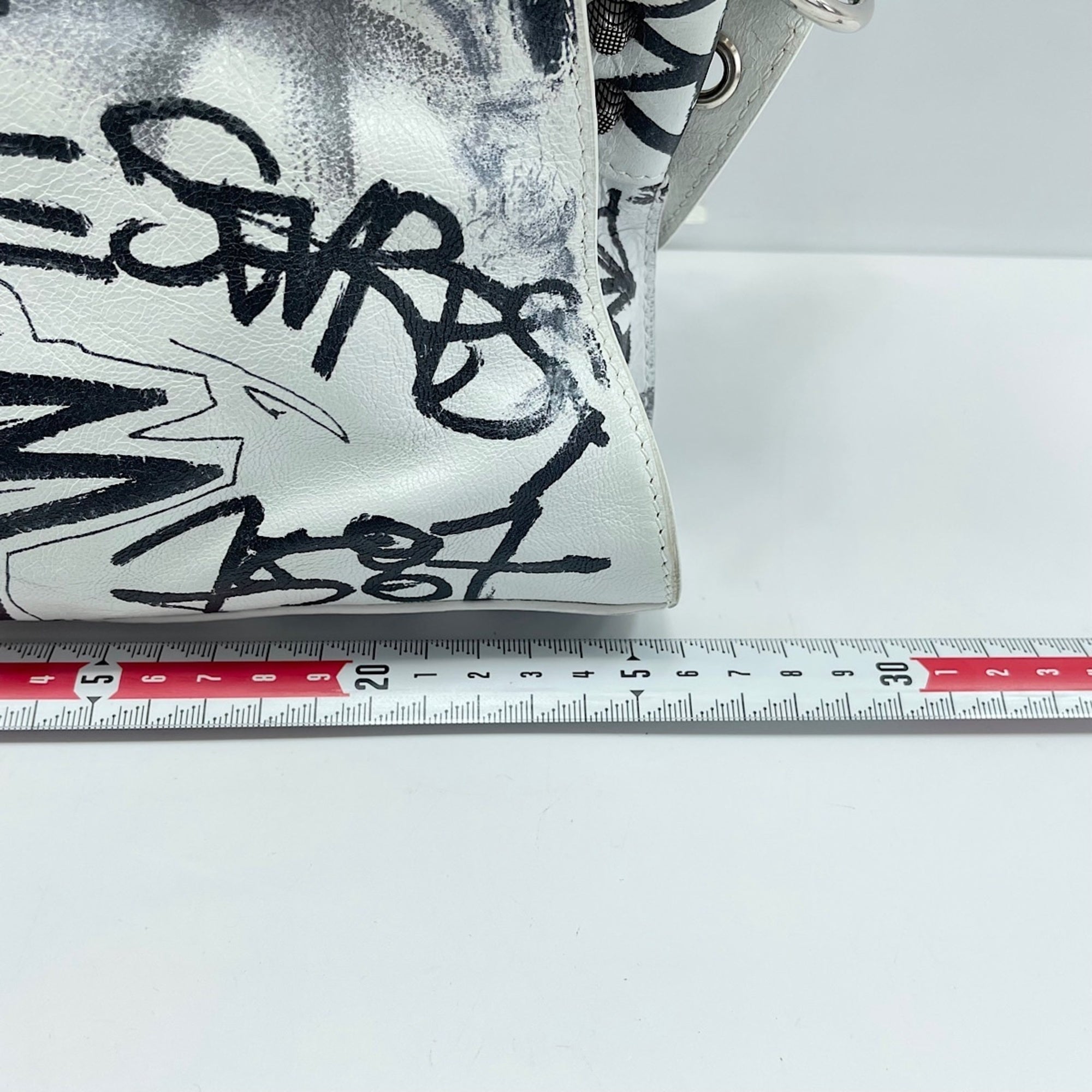 Balenciaga White Leather Handbag (Pre-Owned)