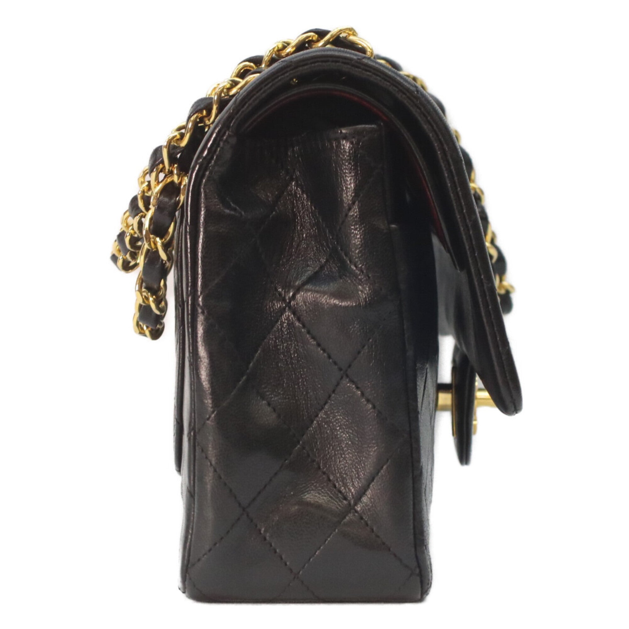 Chanel Black Leather Shoulder Bag (Pre-Owned)