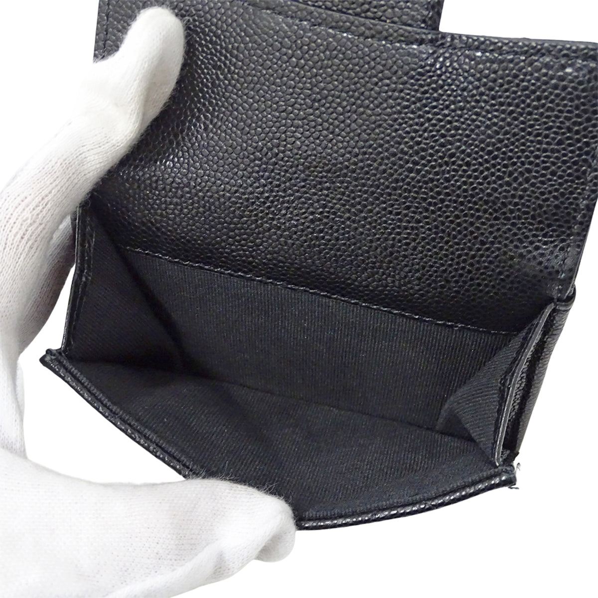 Chanel Black Grained Calfskin Wallet (Tri-Fold) (Pre-Owned)