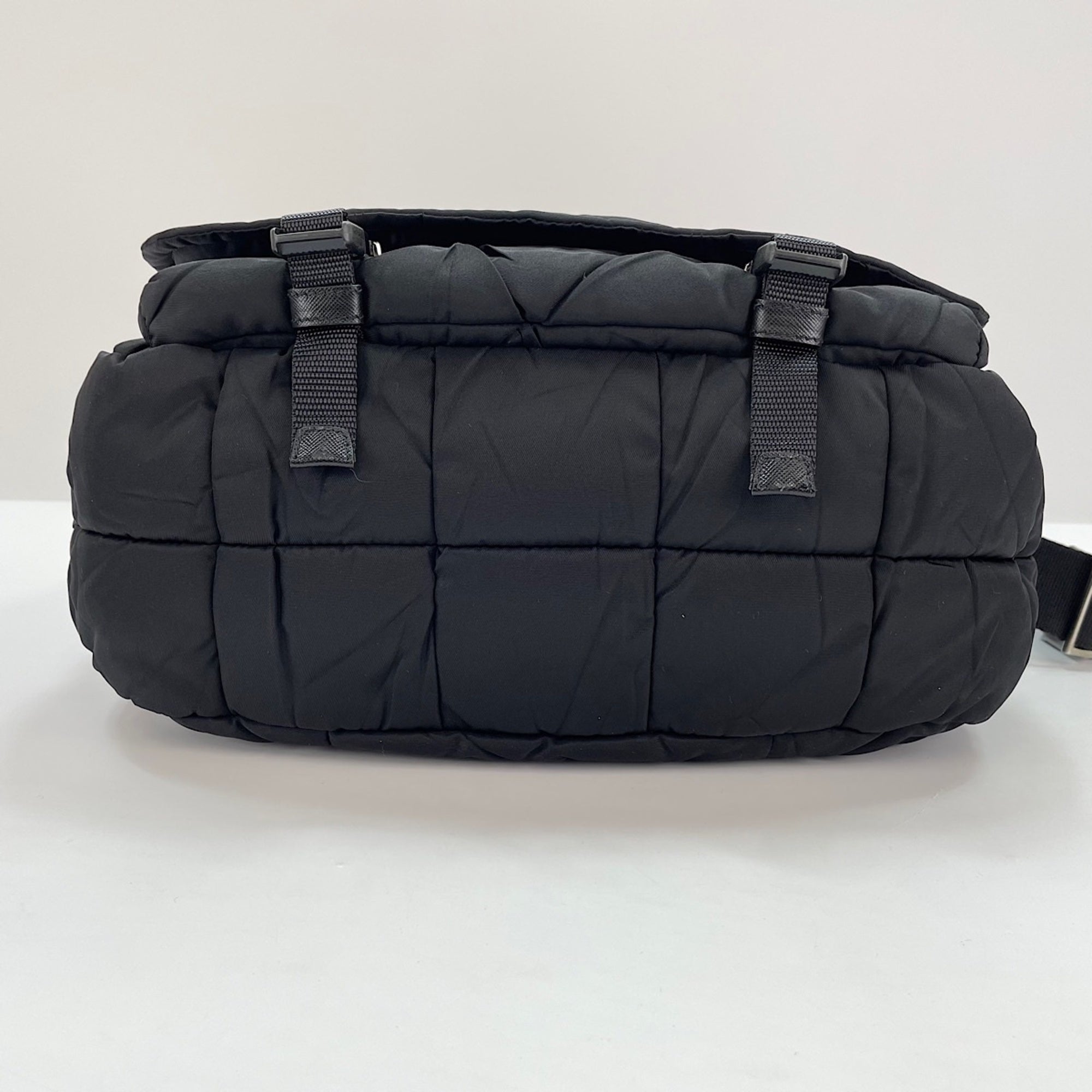 Prada Black Nylon Shoulder Bag (Pre-Owned)