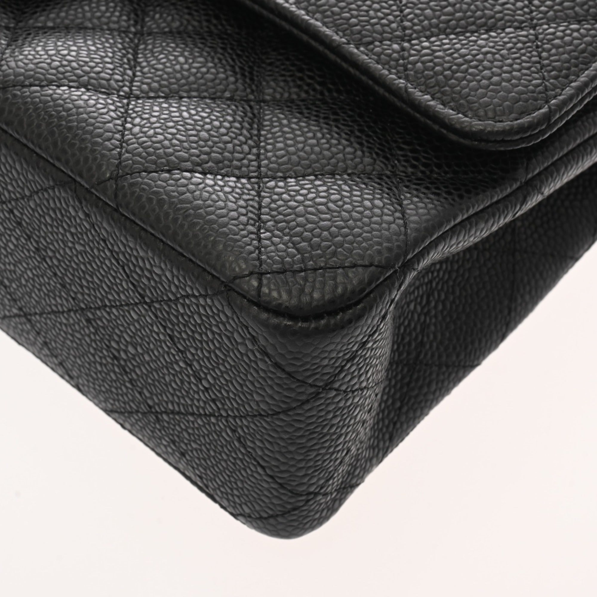 Chanel Black Grained Calfskin Shoulder Bag (Pre-Owned)
