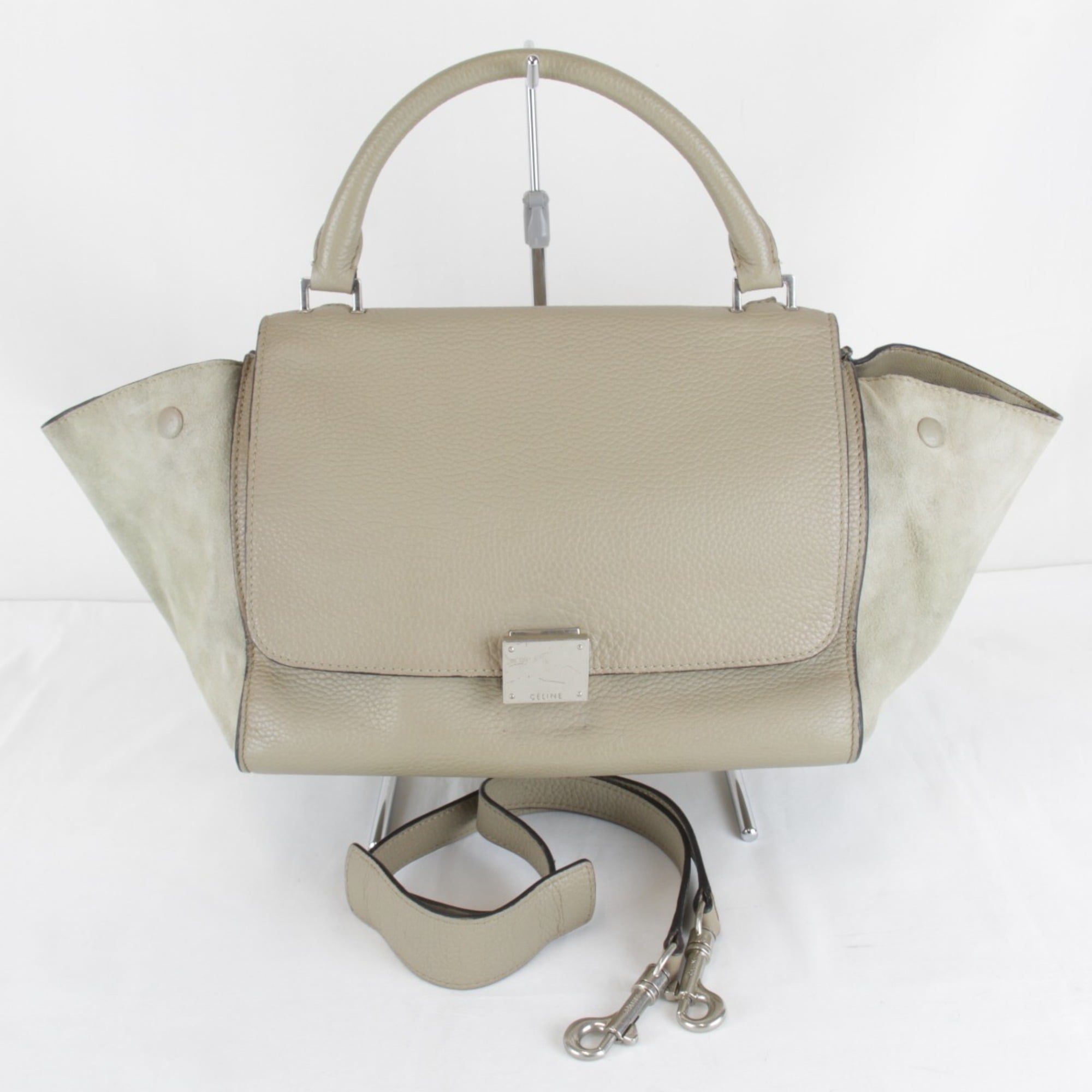 Celine Beige Leather Shoulder Bag (Pre-Owned)