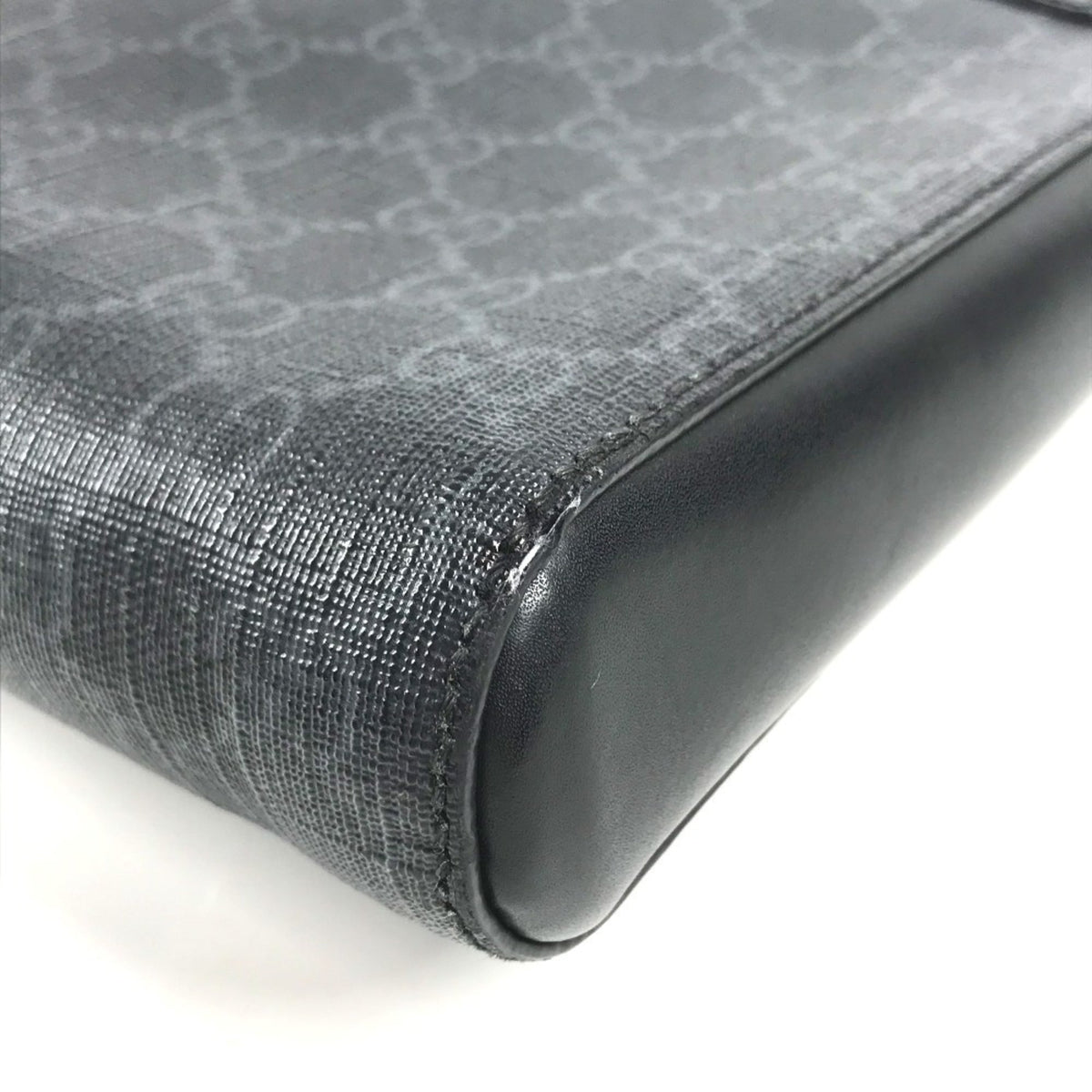 Gucci Black Gg Supreme Messenger Bag Shoulder Bag (Pre-Owned)