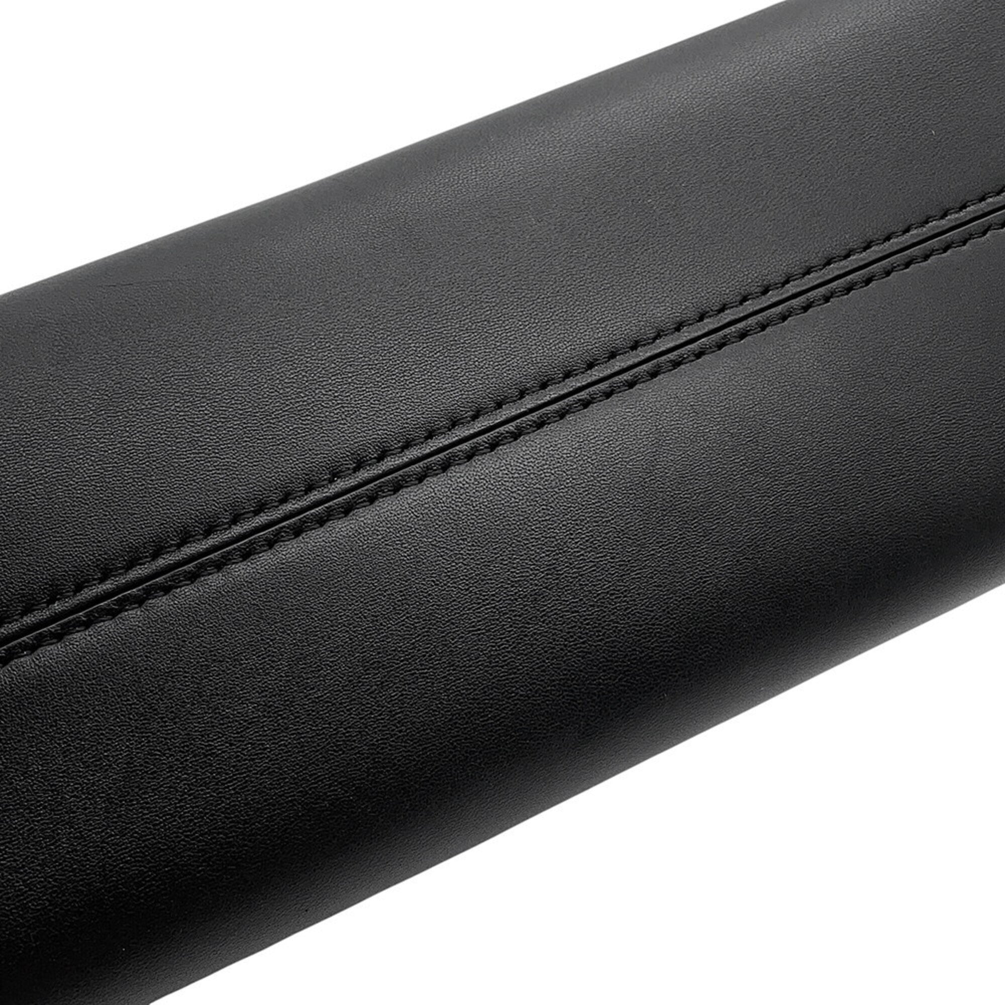 Fendi Black Leather Clutch Bag Shoulder Bag (Pre-Owned)