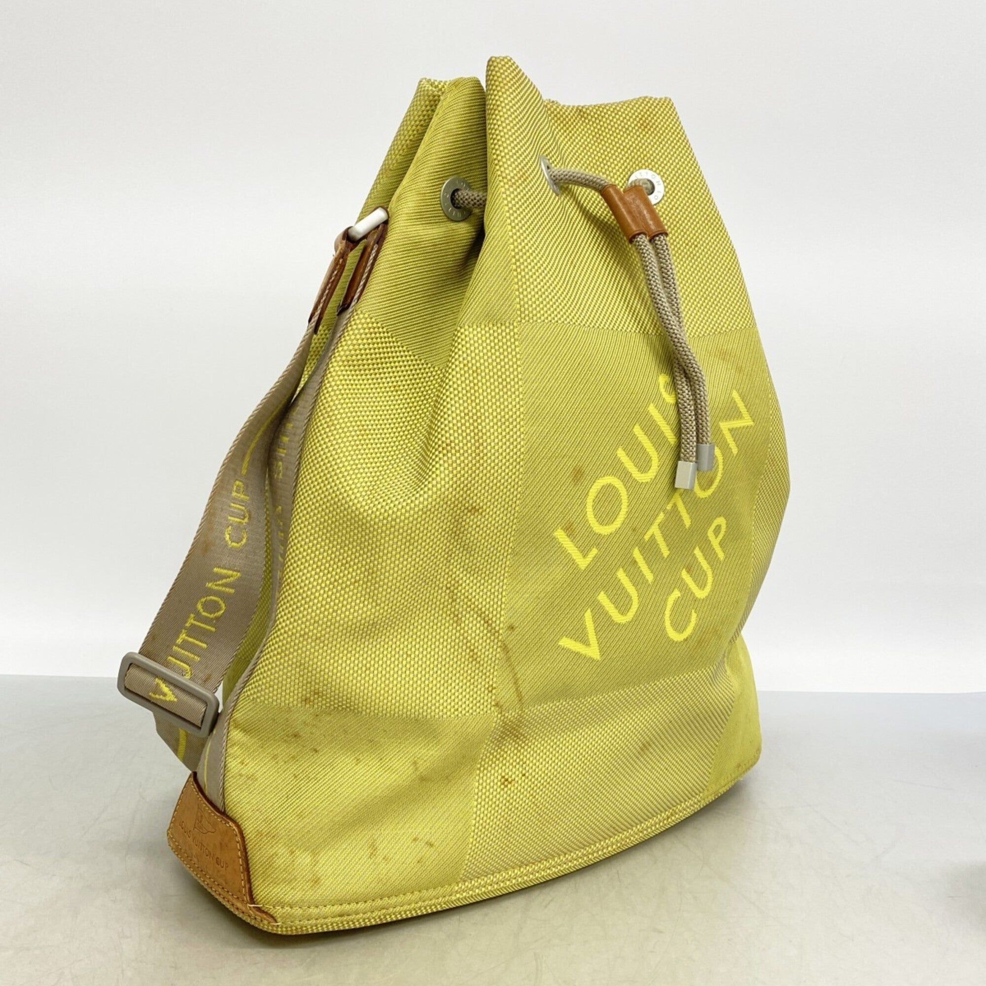 Louis Vuitton Light Green Shoulder Bag (Pre-Owned)