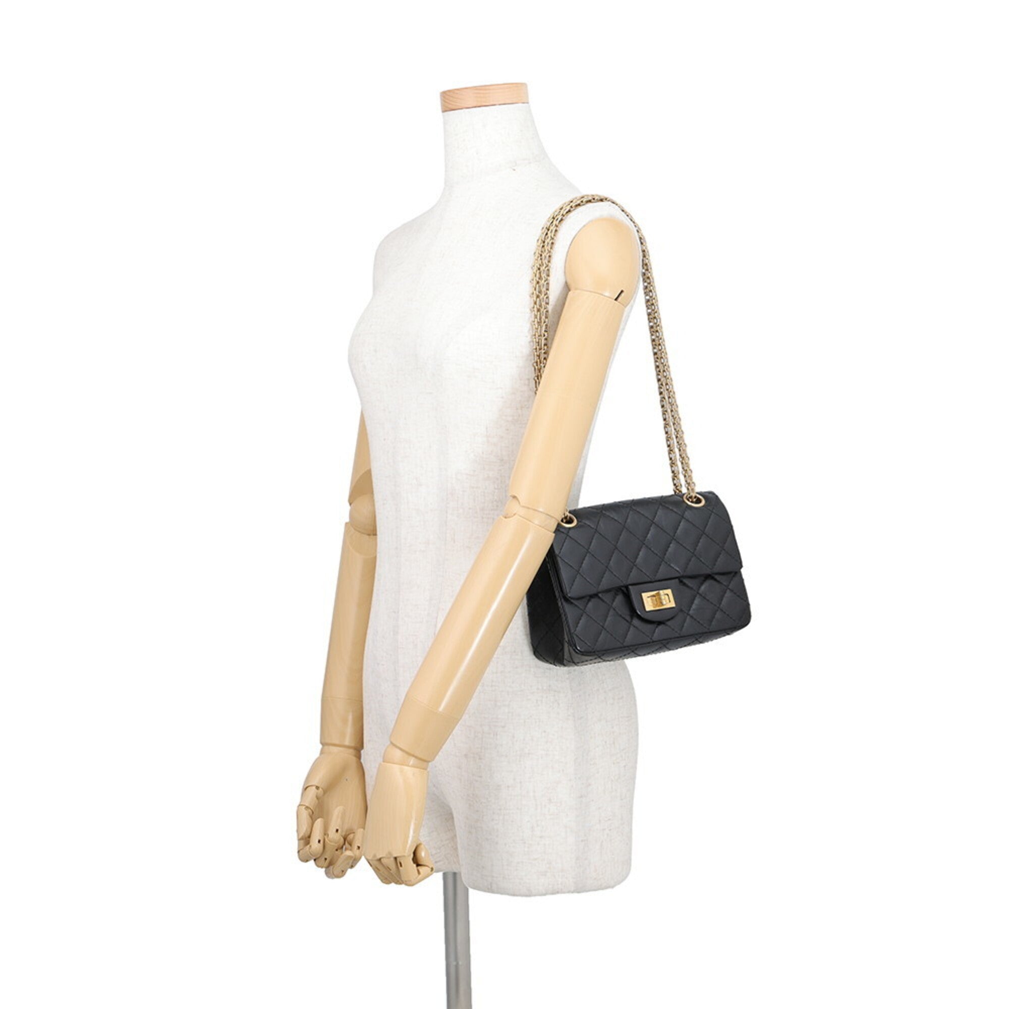 Chanel Matelasse Black Leather Handbag Shoulder Bag (Pre-Owned)
