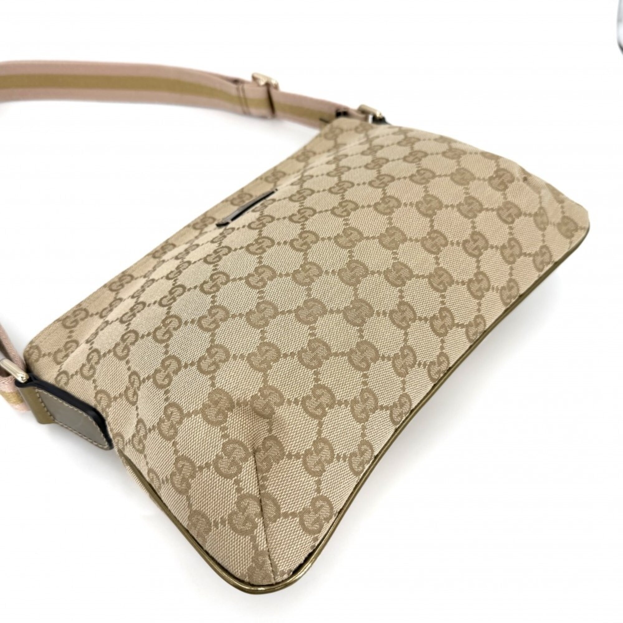 Gucci Beige Beige Gold Gg Canvas Shoulder Bag (Pre-Owned)