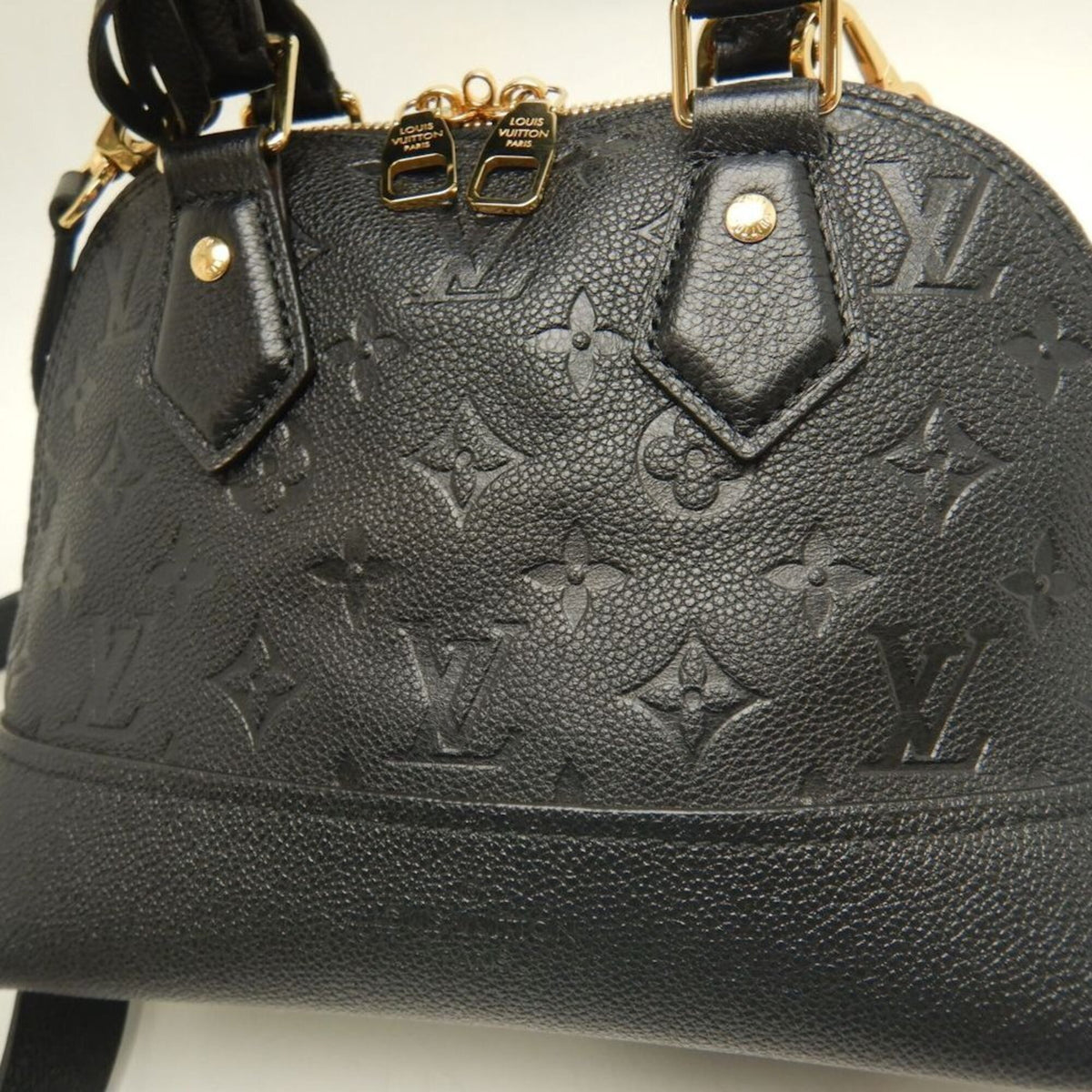 Louis Vuitton Noir Monogram Empreinte Handbag (Pre-Owned)