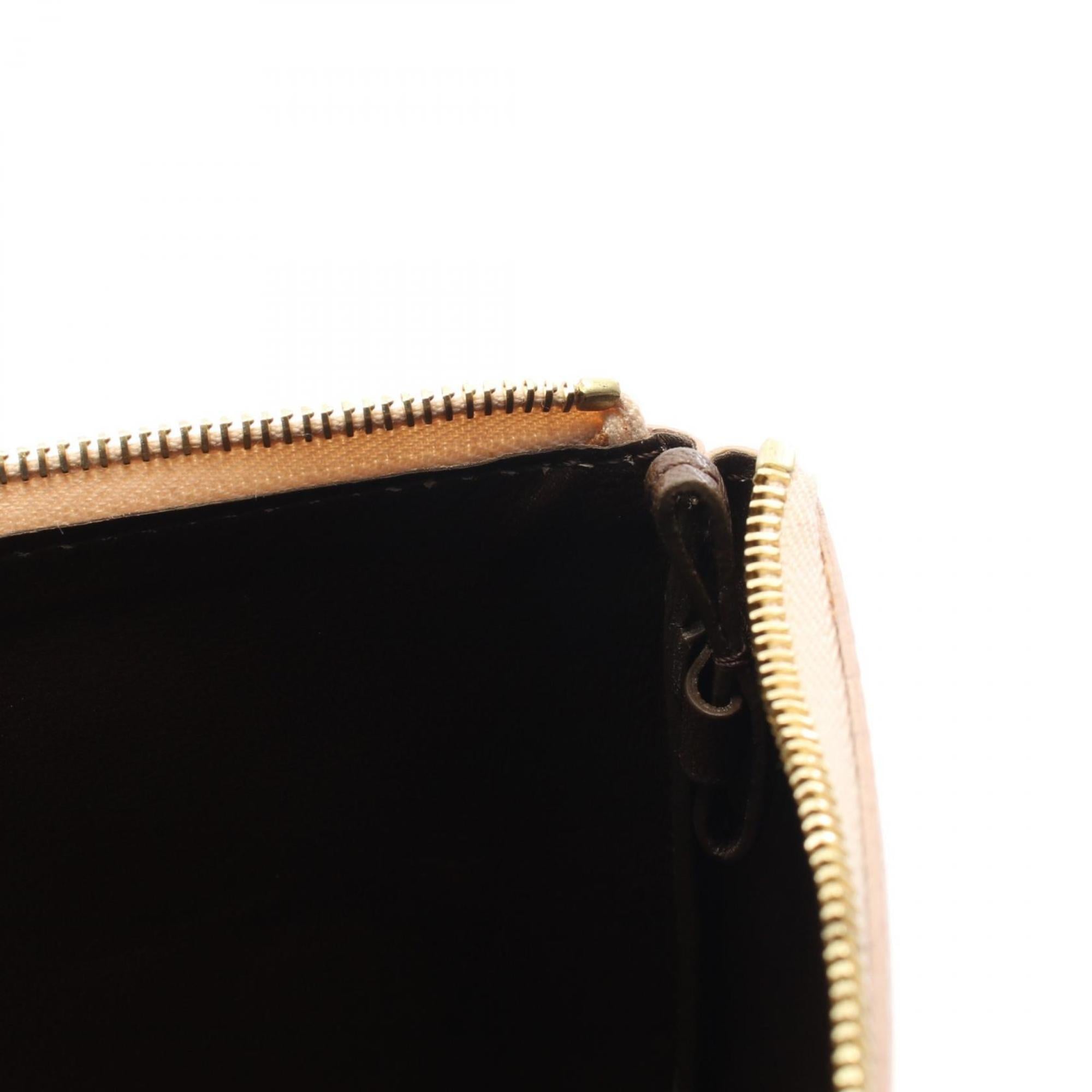 Celine Beige Leather Clutch Bag (Pre-Owned)