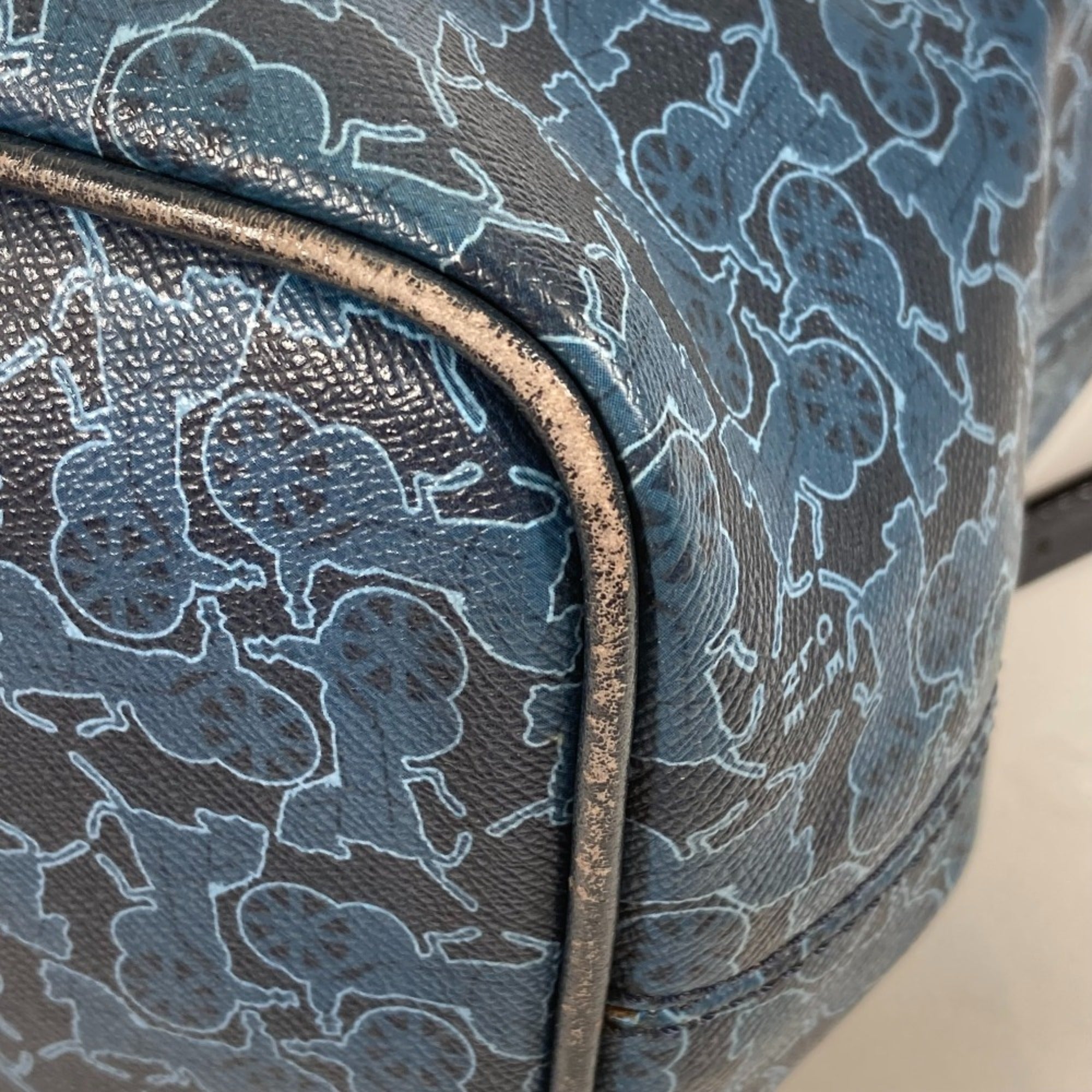 Celine Blue Leather Shoulder Bag (Pre-Owned)