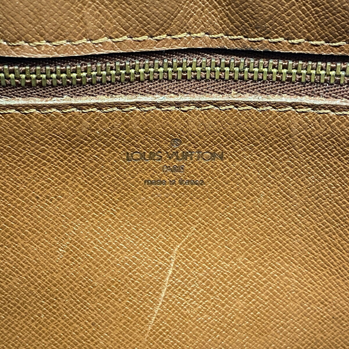 Louis Vuitton Brown Shoulder Bag (Pre-Owned)
