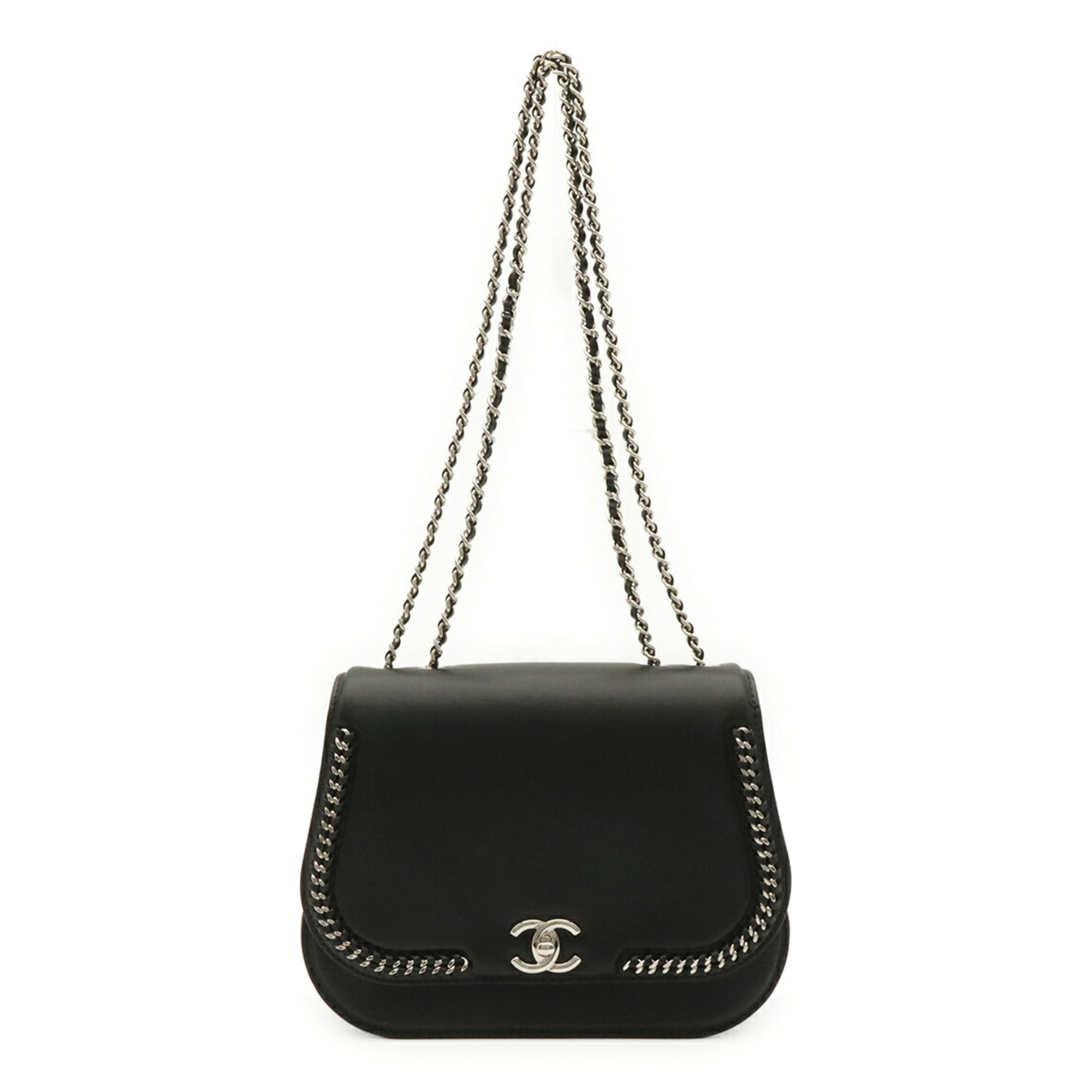Chanel Black Leather Pochette Shoulder Bag (Pre-Owned)