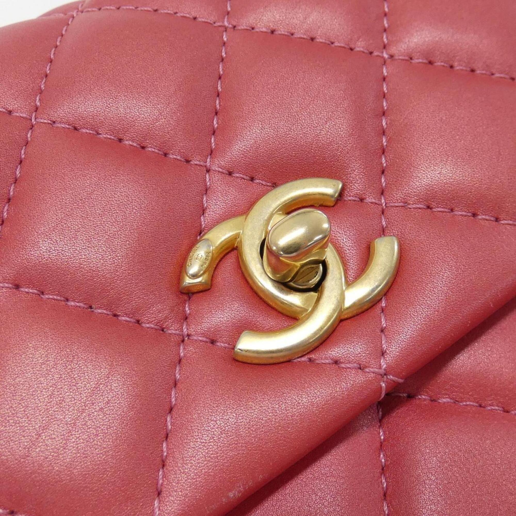 Chanel Pink Leather Handbag (Pre-Owned)