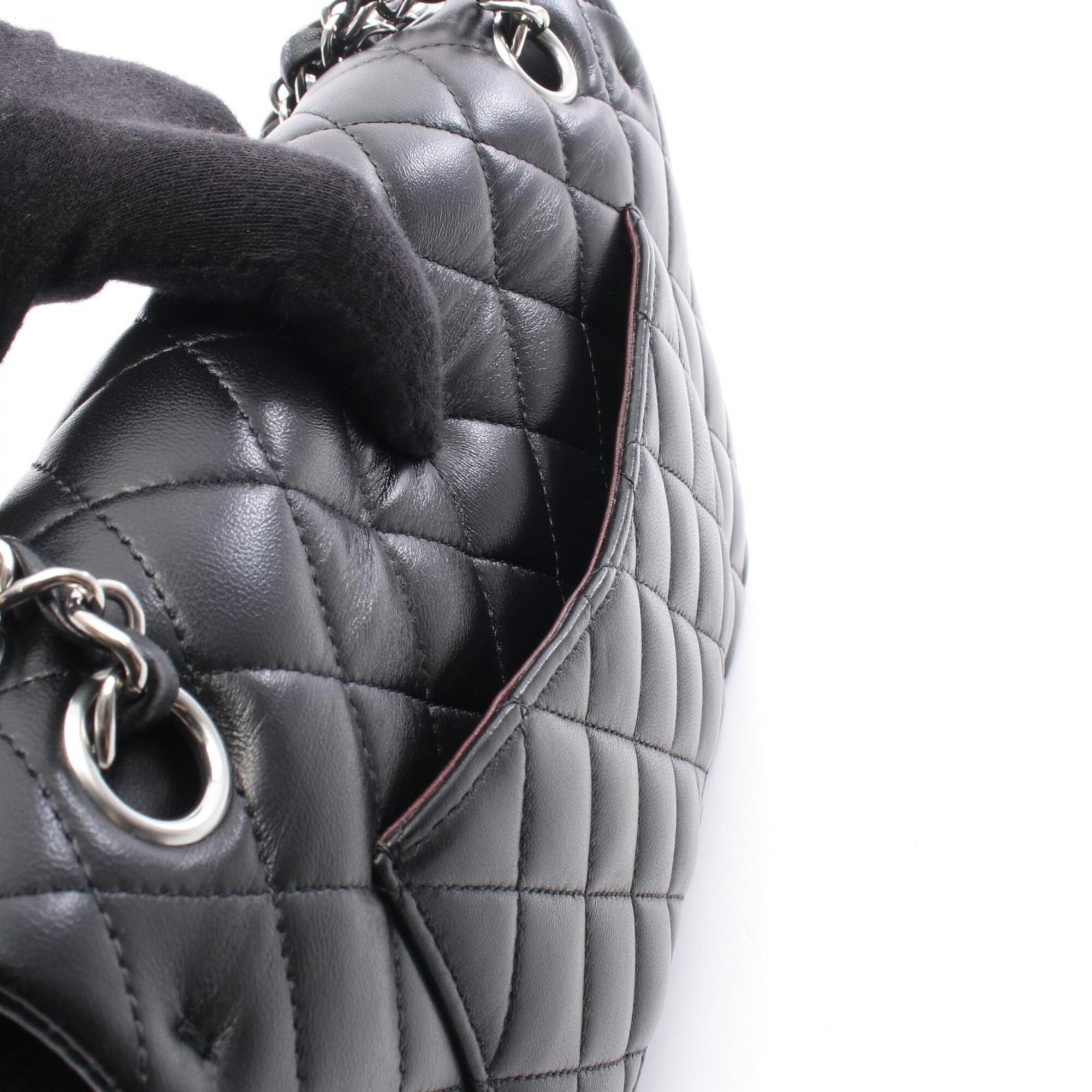 Chanel Black Leather Handbag Shoulder Bag (Pre-Owned)