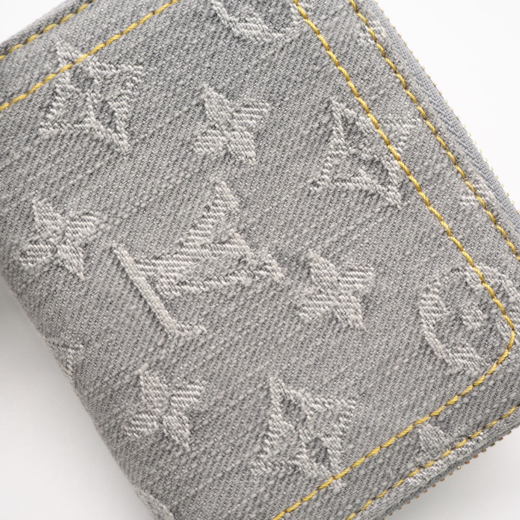 Louis Vuitton Gray Monogram Monogram Denim Coin Purse/Coin Case (Pre-Owned)