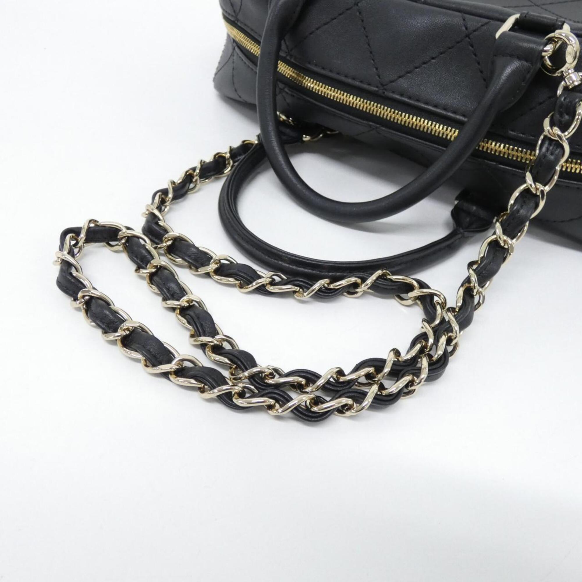 Chanel Black Leather Handbag (Pre-Owned)