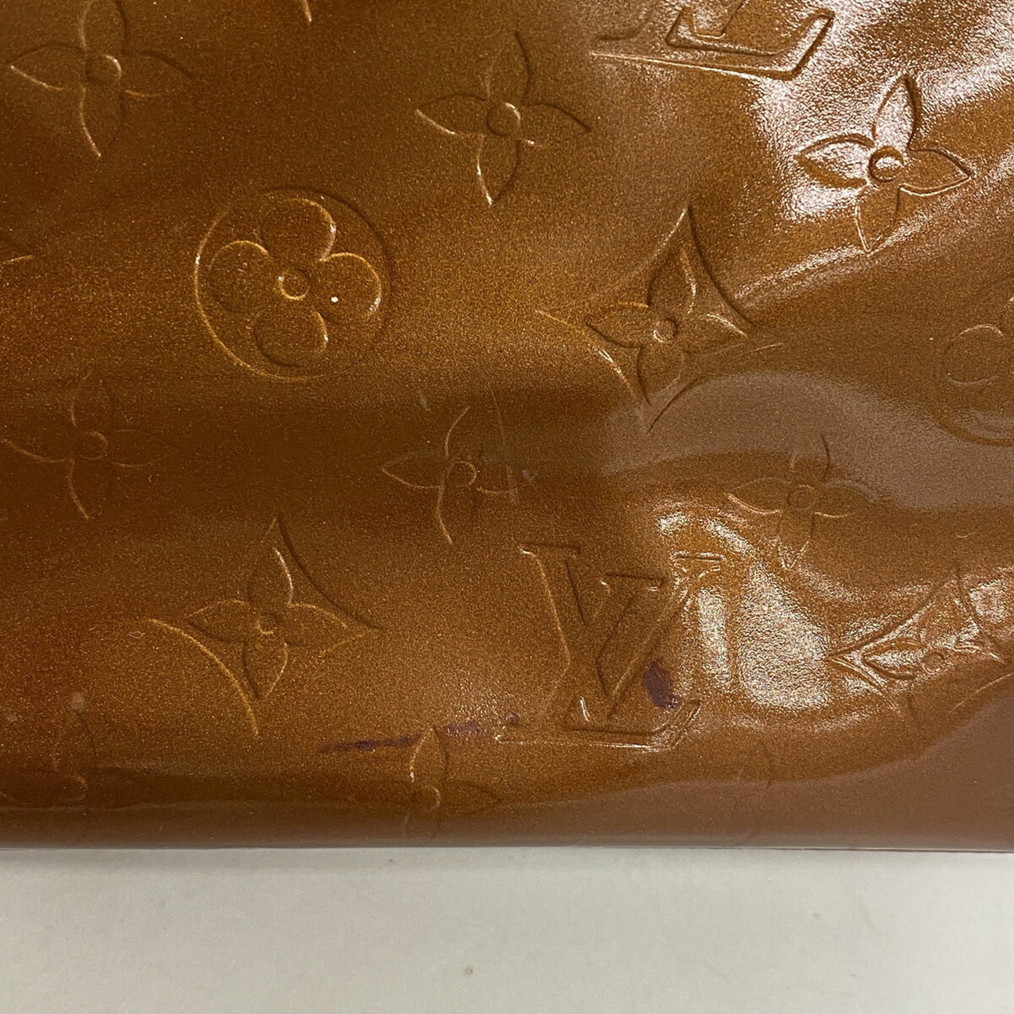 Louis Vuitton Bronze Handbag (Pre-Owned)