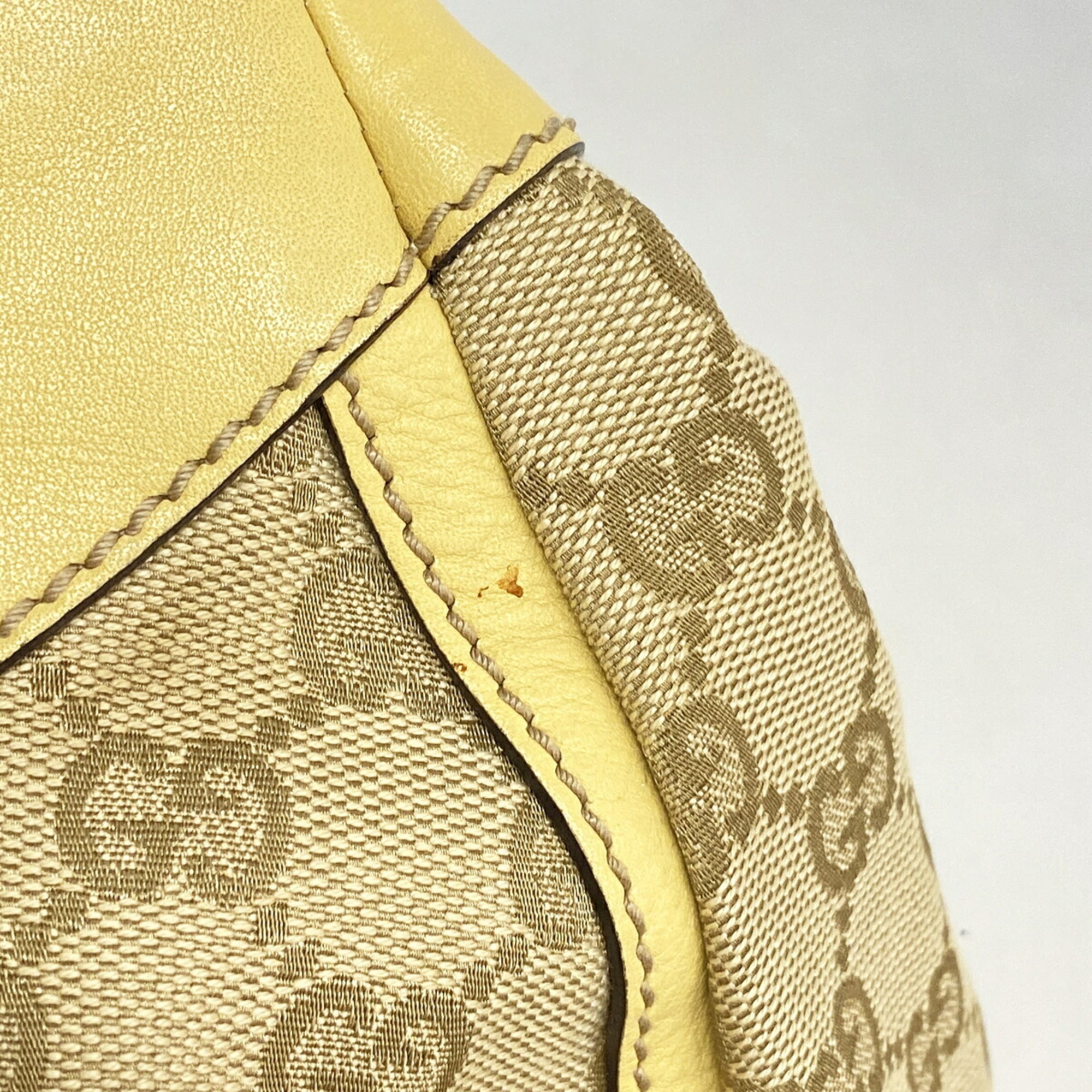 Gucci Beige Canvas Handbag (Pre-Owned)